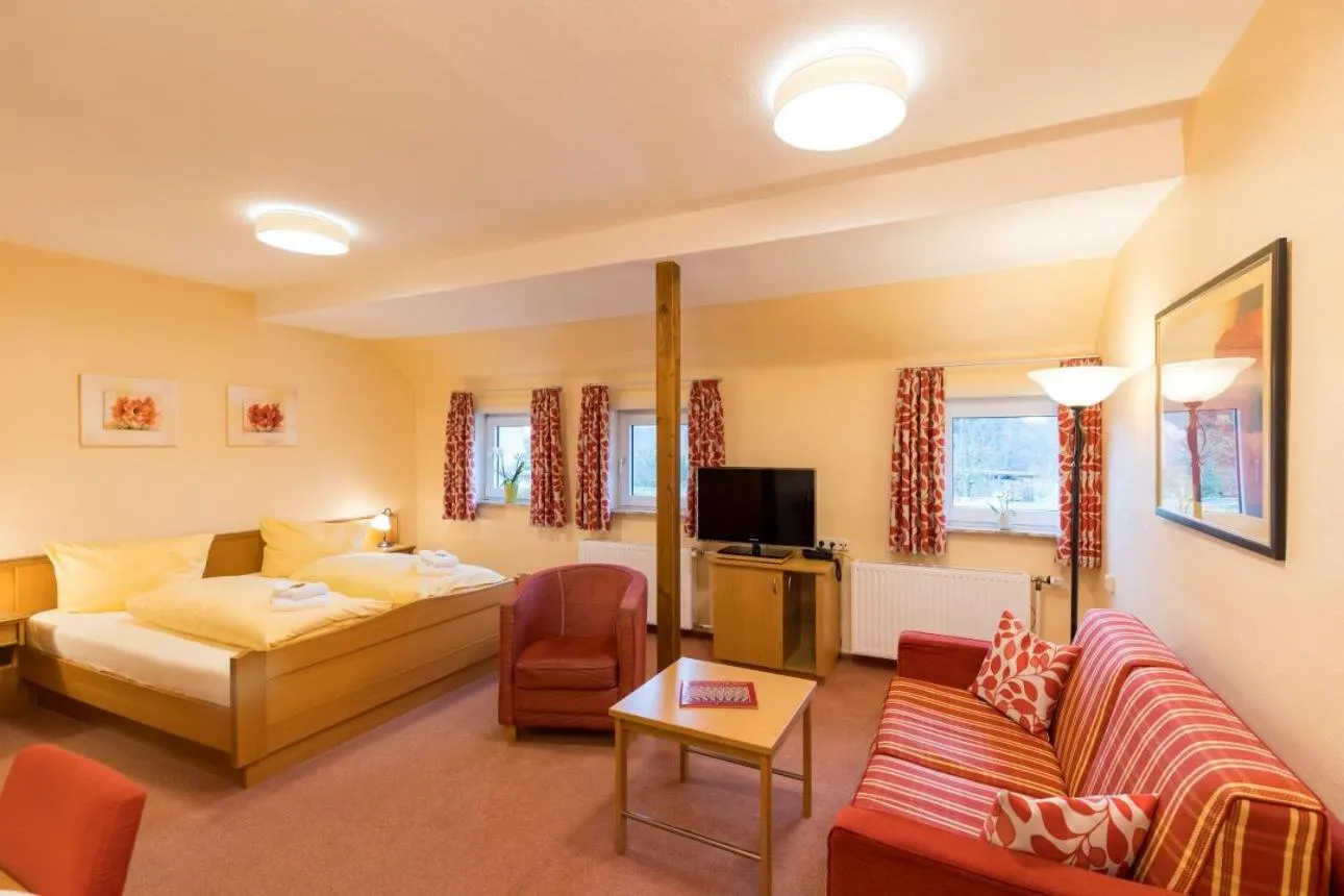 Bed in Brammers Landhotel Zum Wietzetal