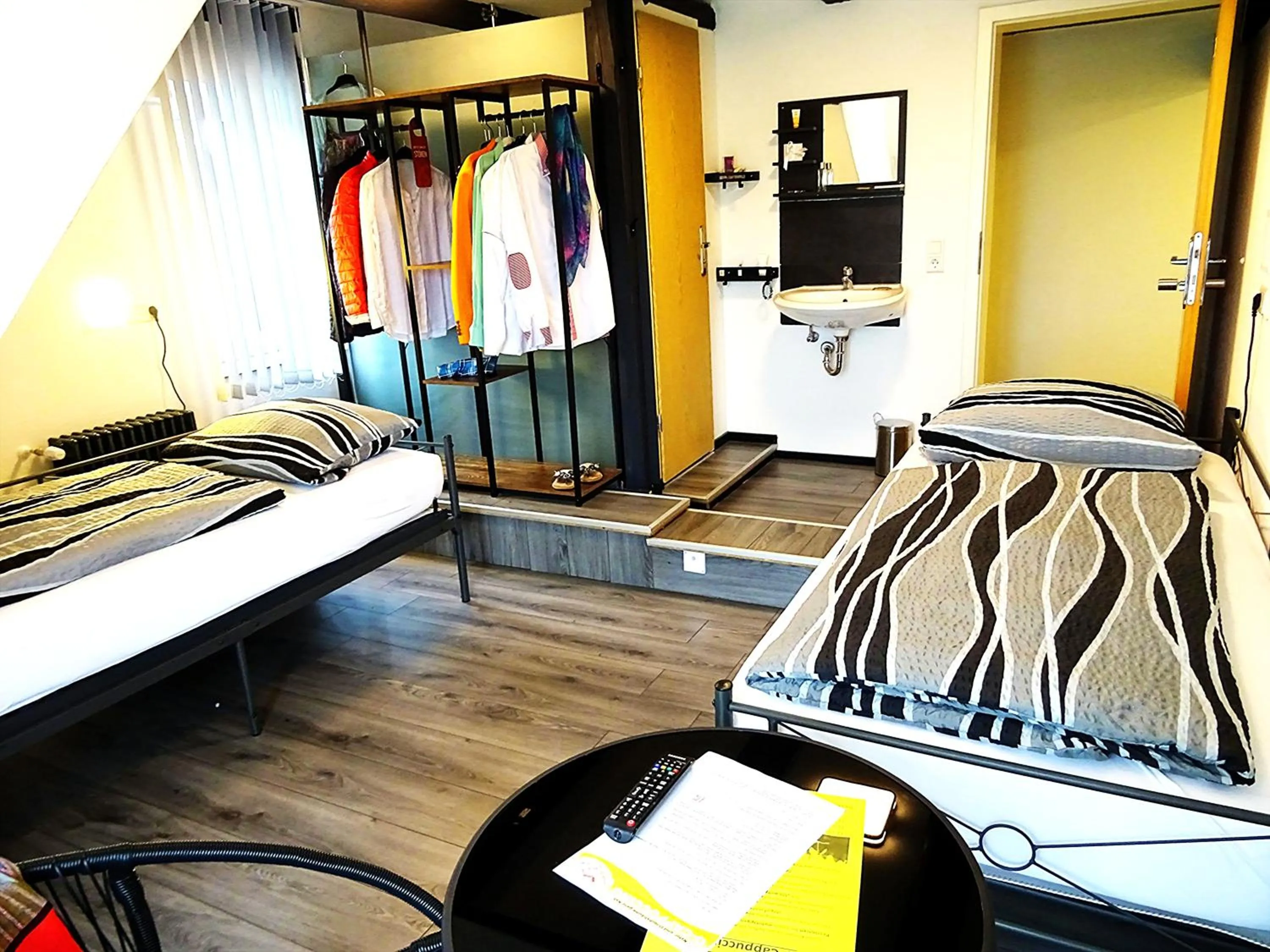 TV and multimedia, Bed in Eventhotel Ö - Cappuccino