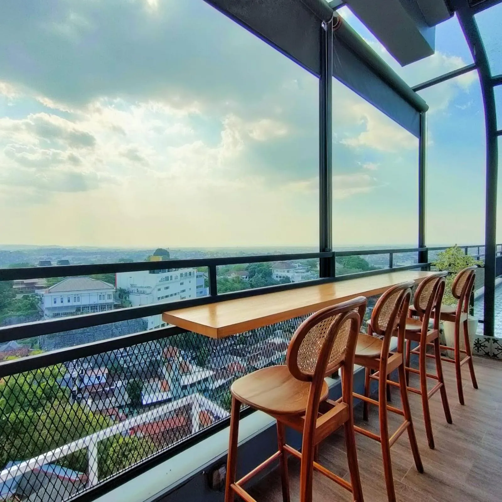 Restaurant/places to eat in Kala Hotel Semarang