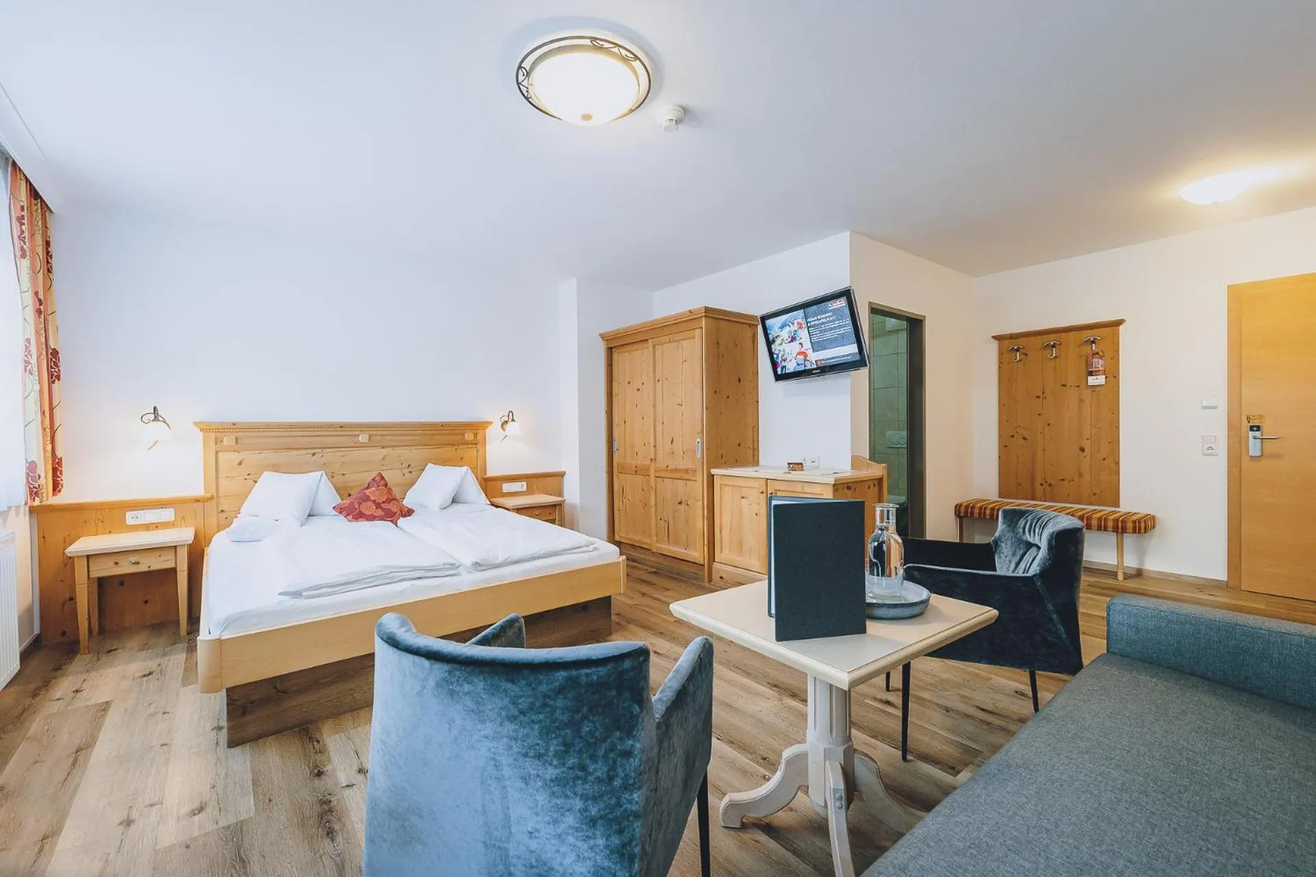 Photo of the whole room, Bed in Hotel Vorderronach