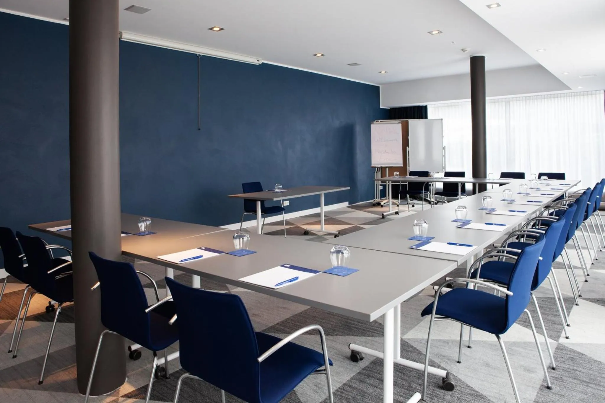 Meeting/conference room in Holiday Inn Express Neunkirchen by IHG