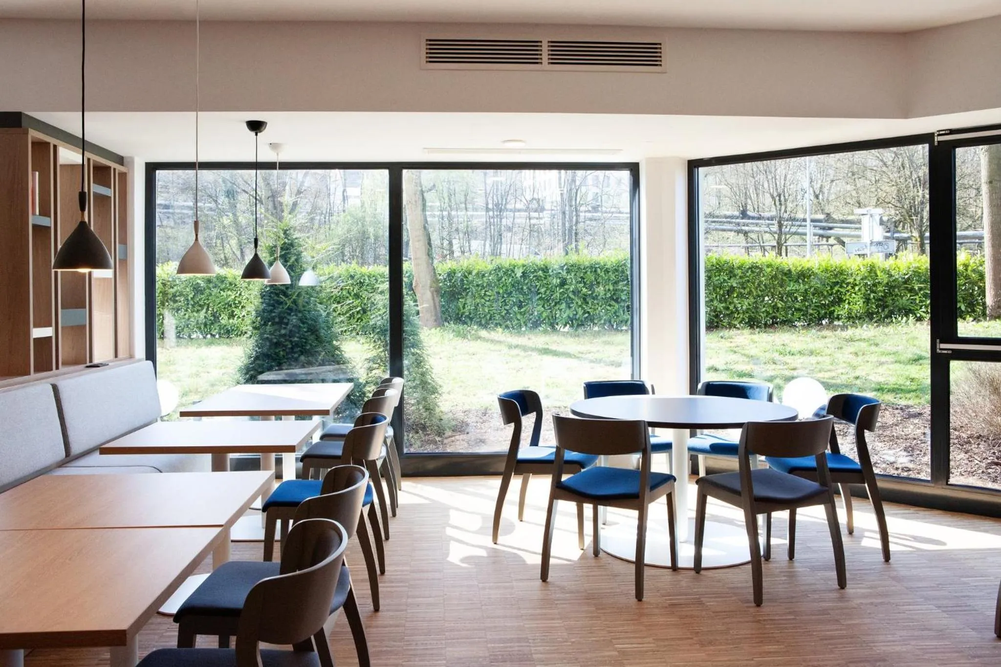 Breakfast in Holiday Inn Express Neunkirchen by IHG