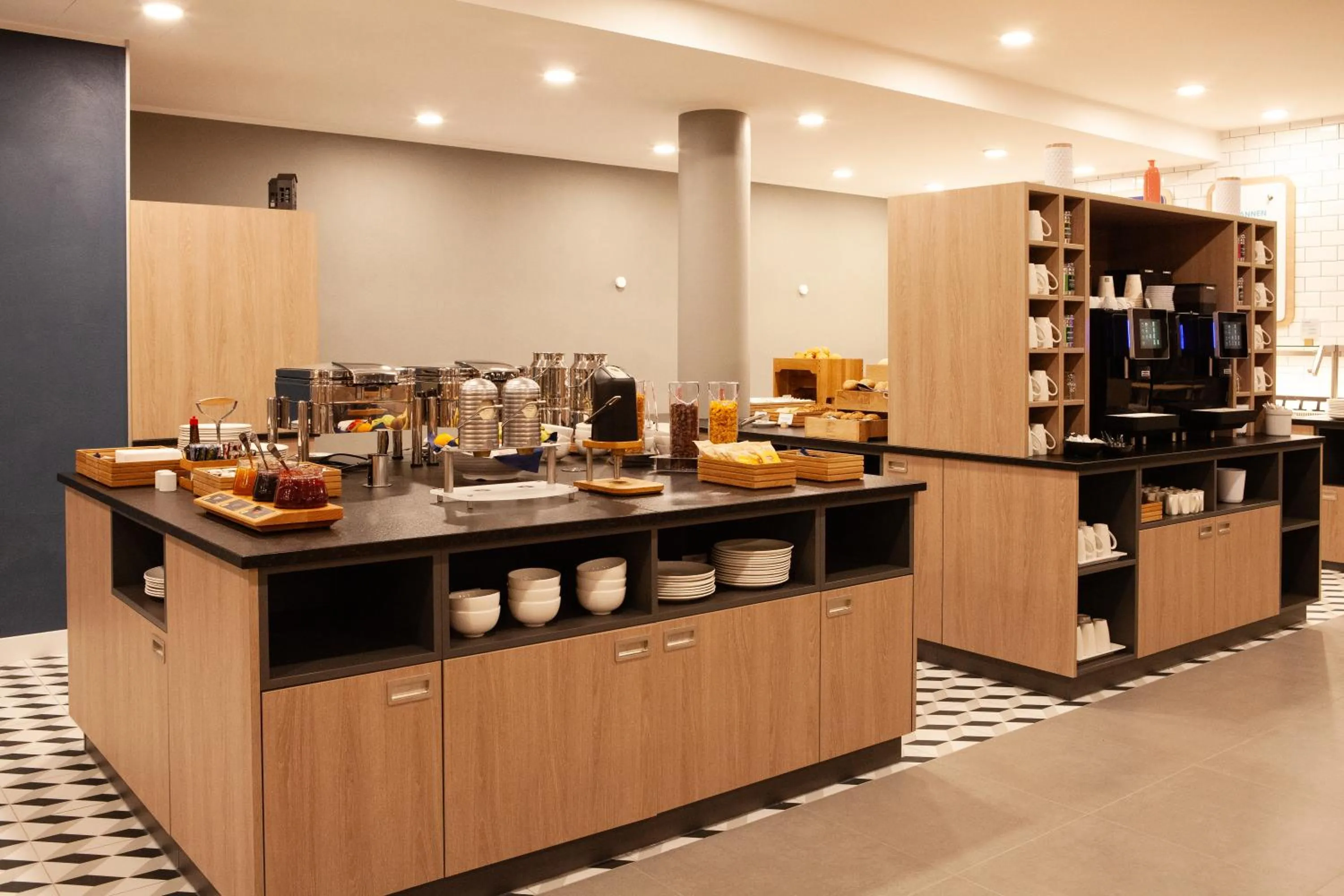 Breakfast in Holiday Inn Express Neunkirchen by IHG