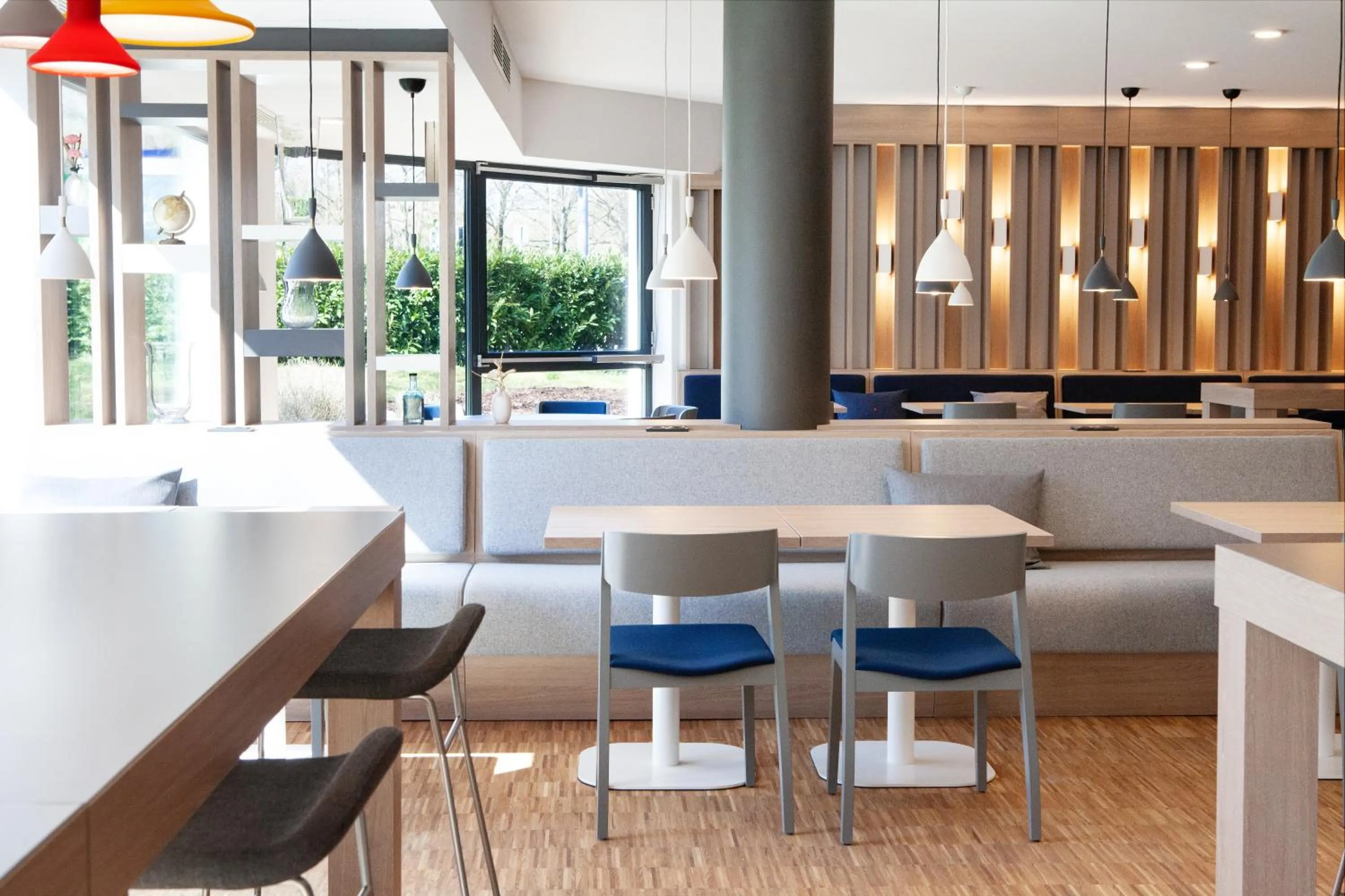 Restaurant/places to eat in Holiday Inn Express Neunkirchen by IHG