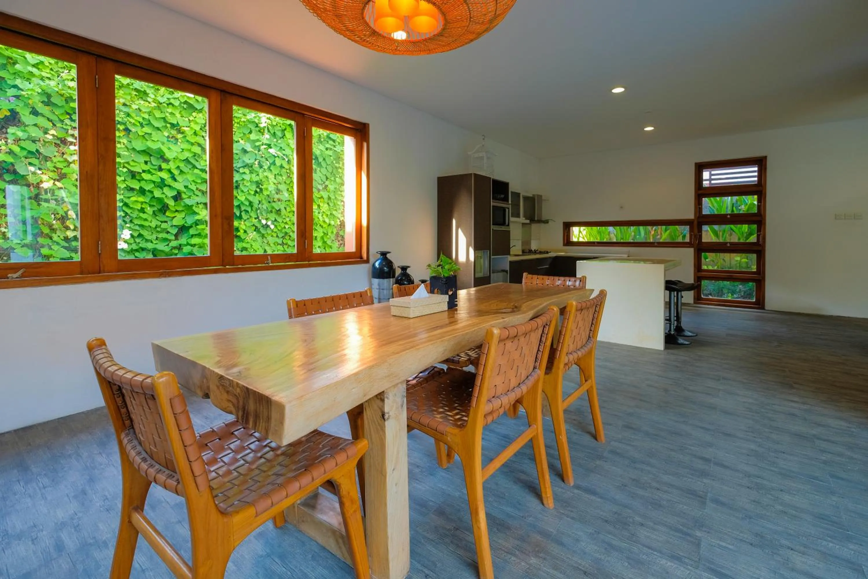 Dining area in Papillon Umalas Villas