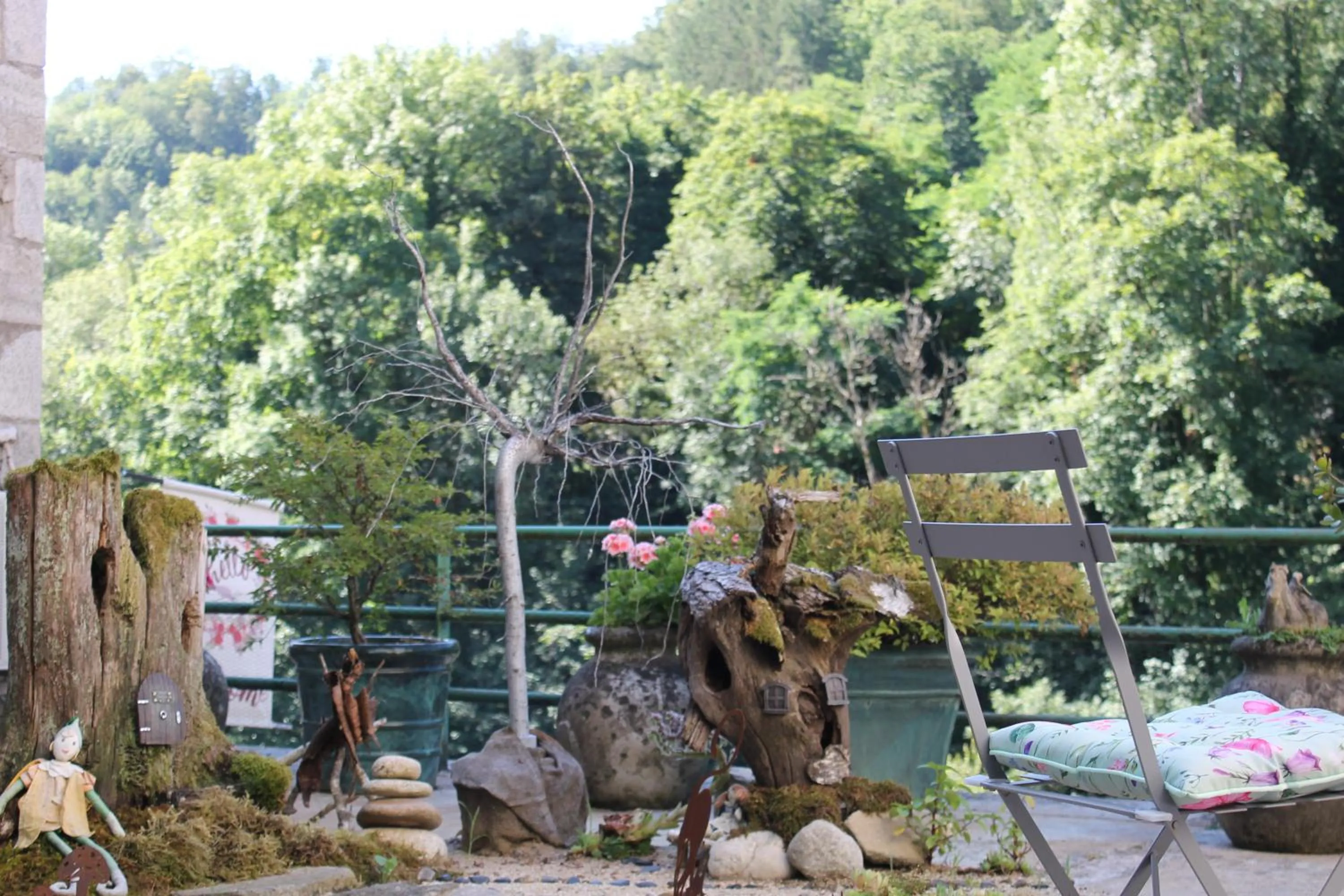 Natural landscape in Chambre Bounty, B&B, cuisine privée, lit queen size, terrasse, parking, garage