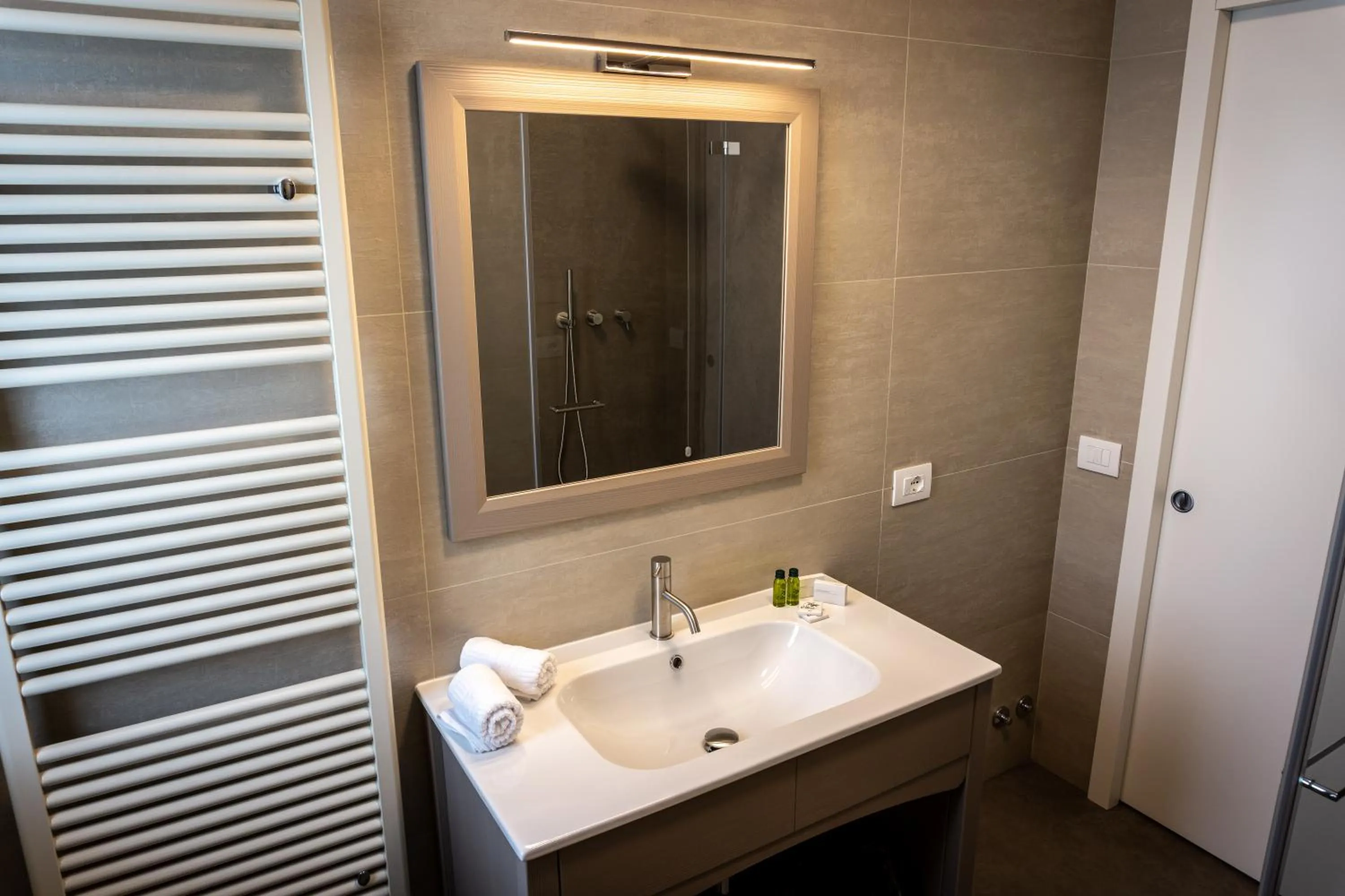 Toilet in Antico Borgo Brunelli