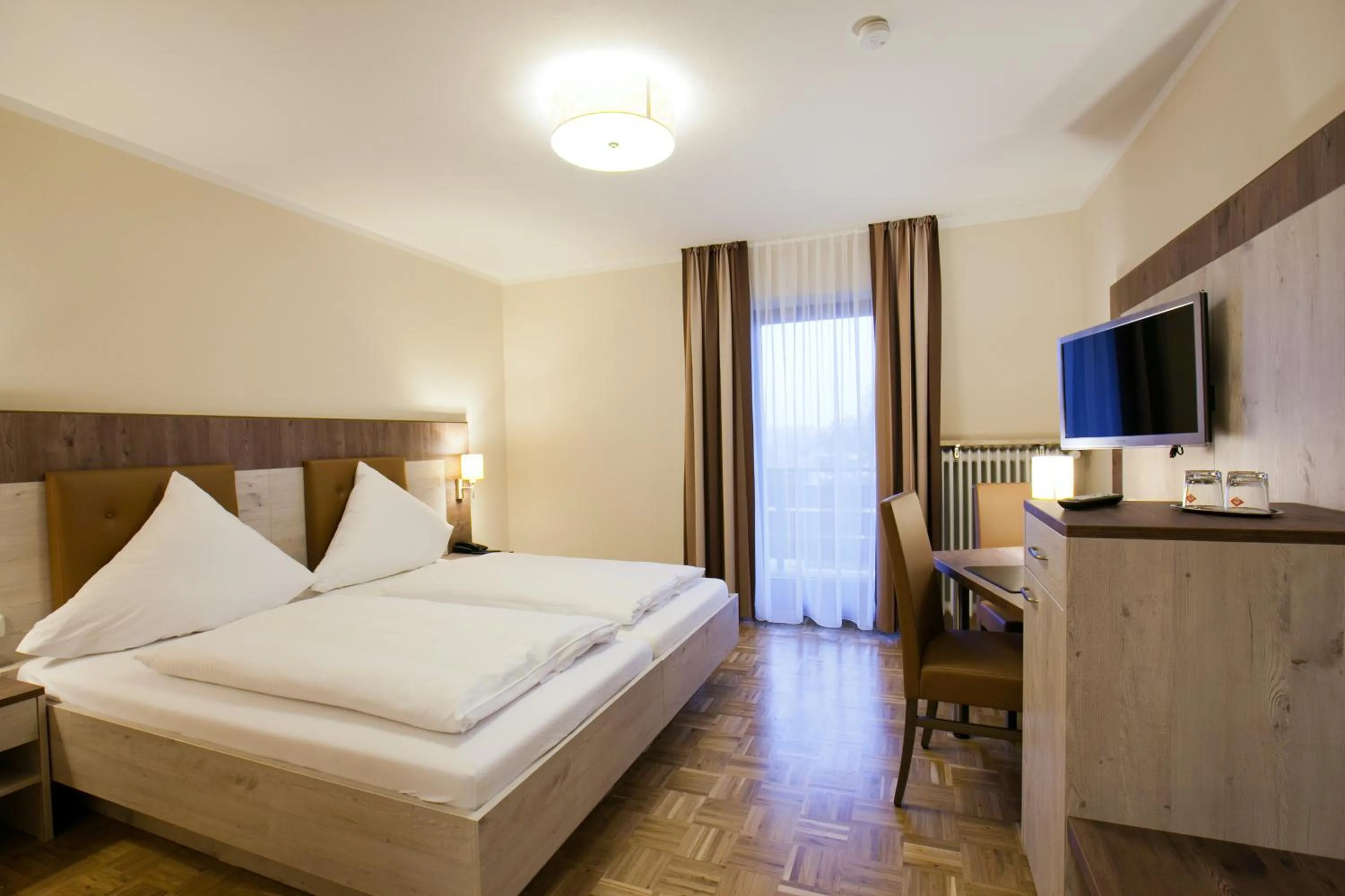 Photo of the whole room, Bed in Hotel am Wald