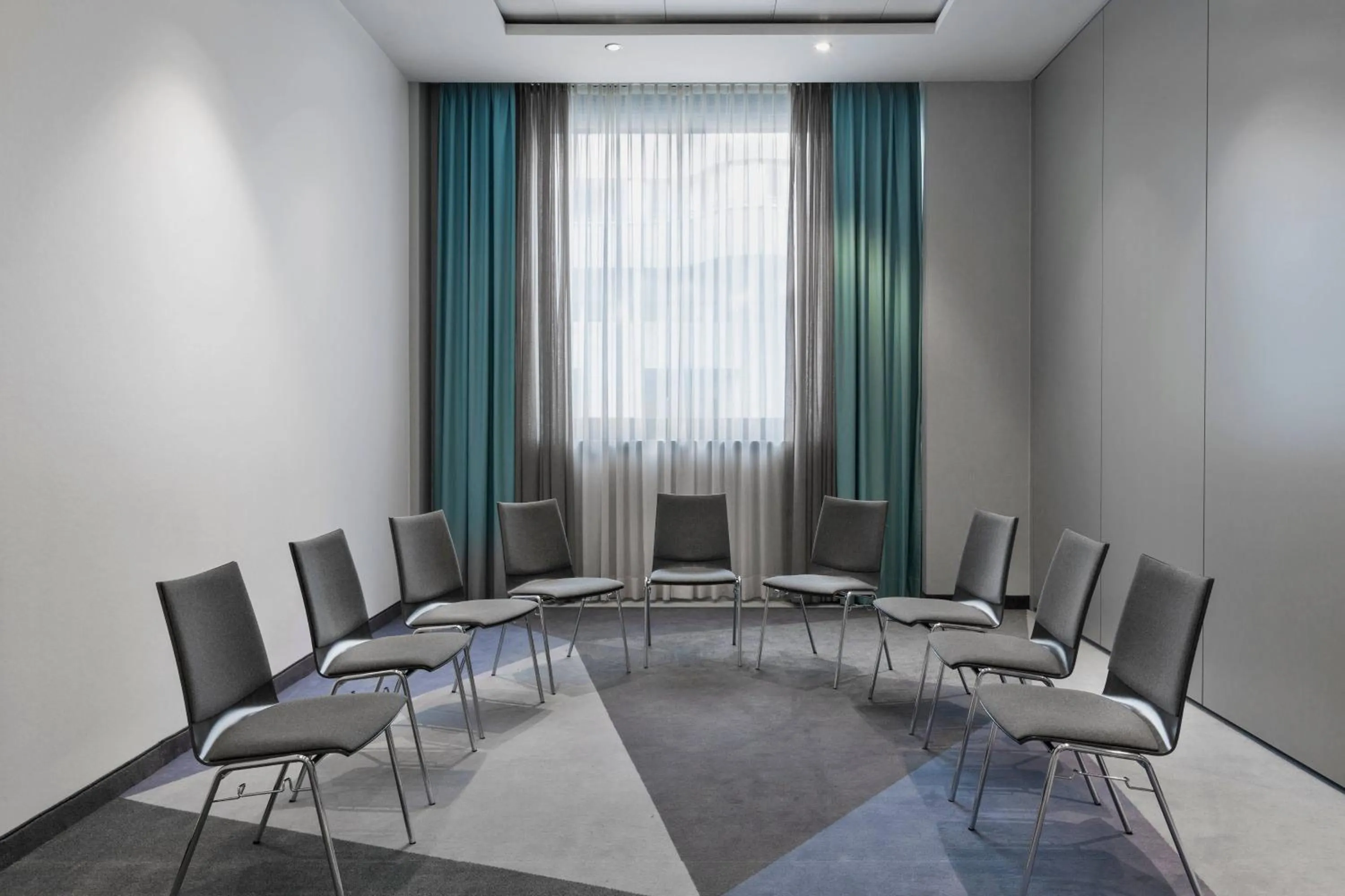 Meeting/conference room in Courtyard by Marriott Zurich North