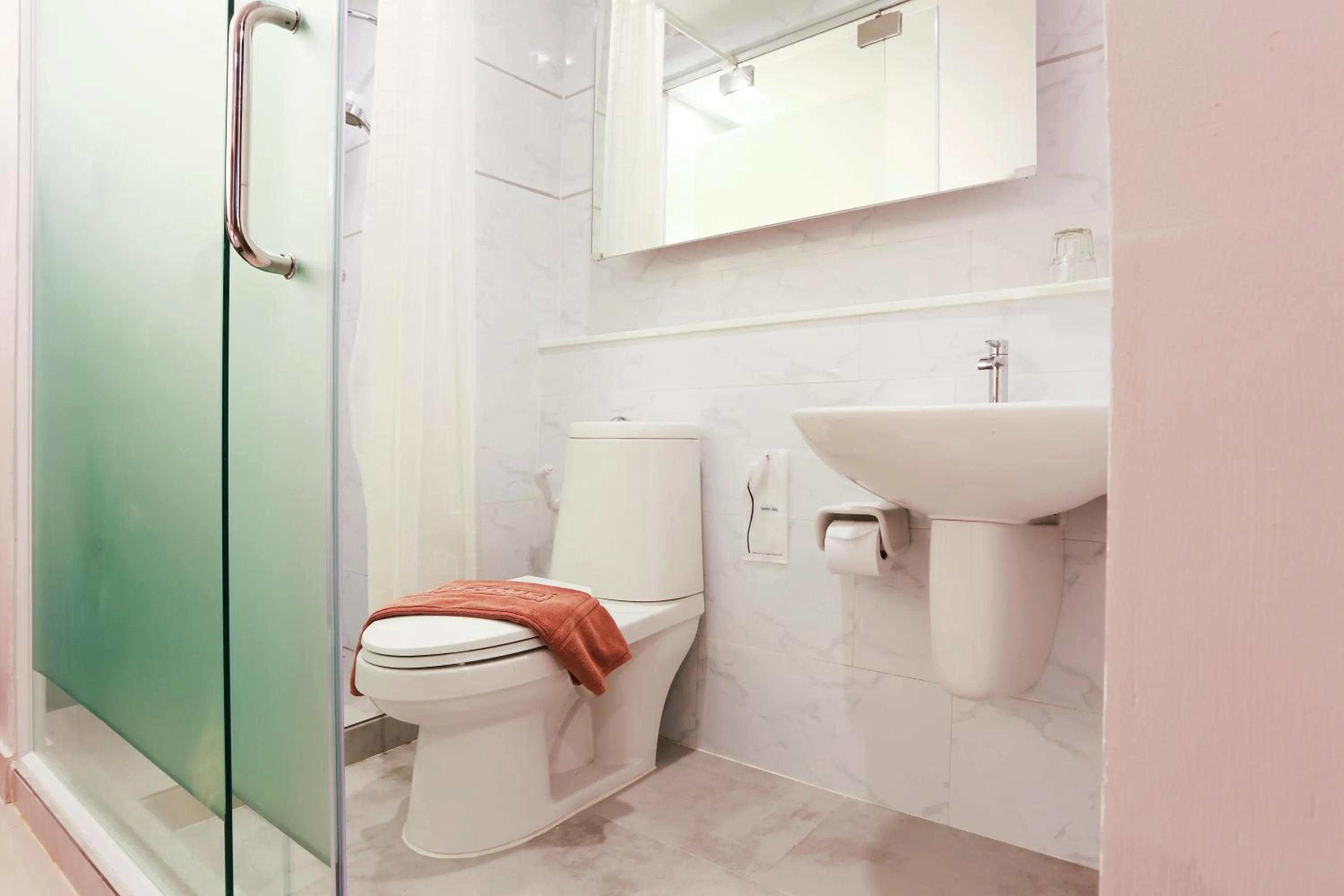 Bathroom in Studio Nana by iCheck inn