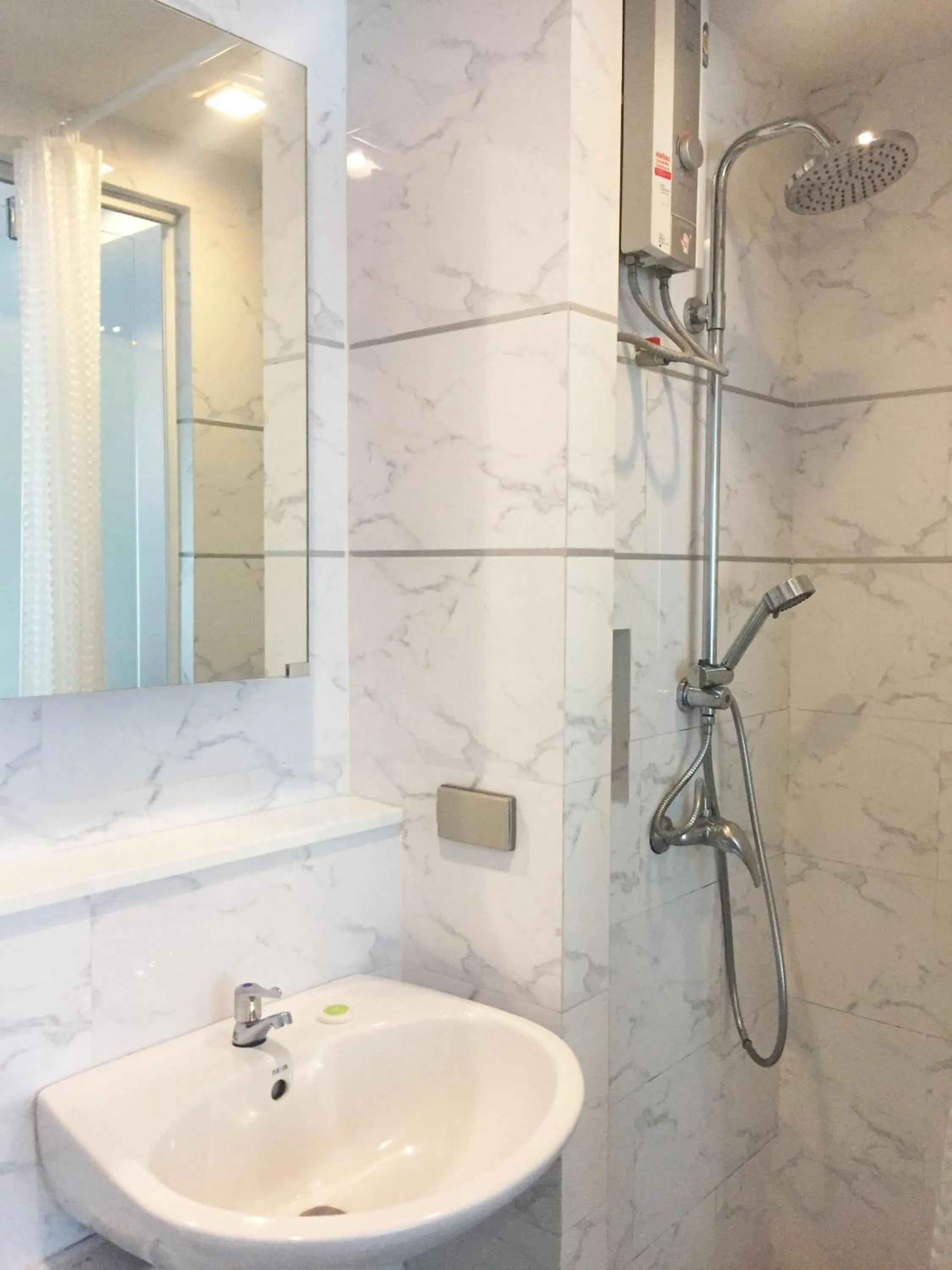 Bathroom in Studio Nana by iCheck inn