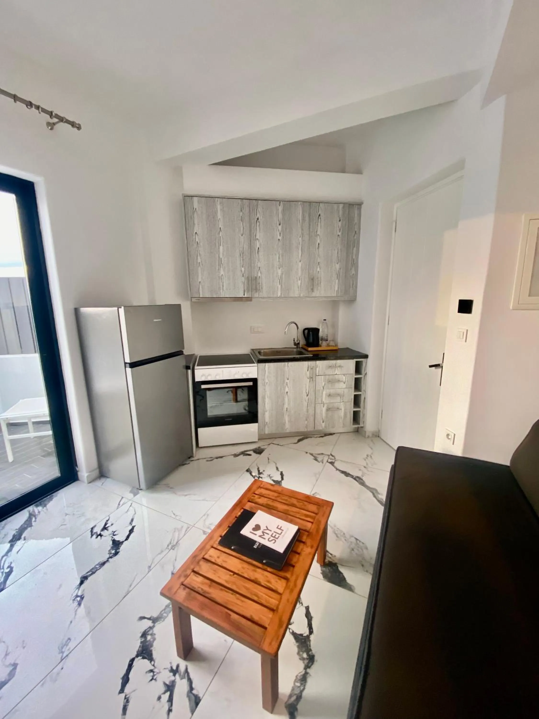 Kitchen or kitchenette in Bianco a Nero Mykonos