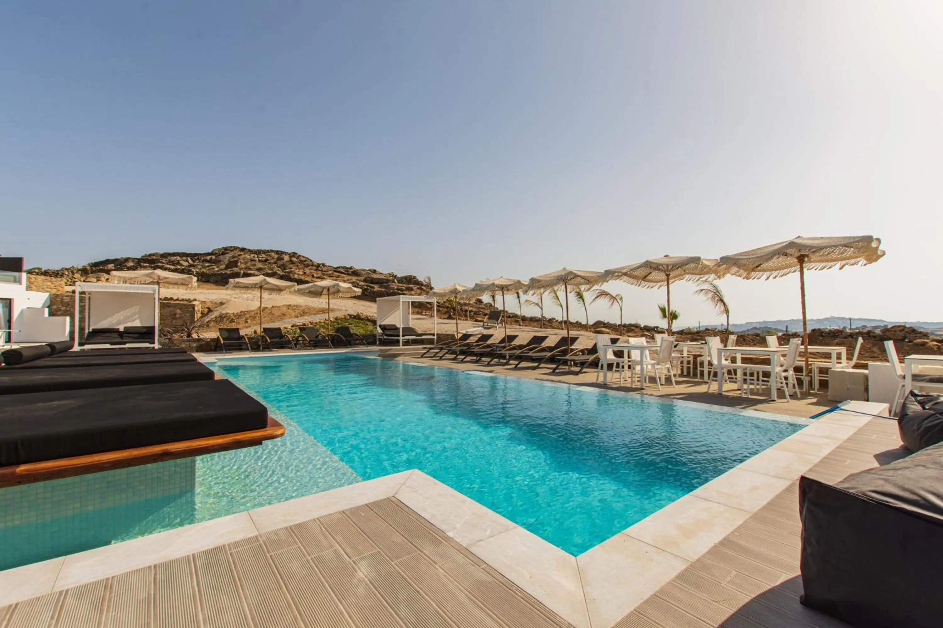 Swimming pool in Bianco a Nero Mykonos