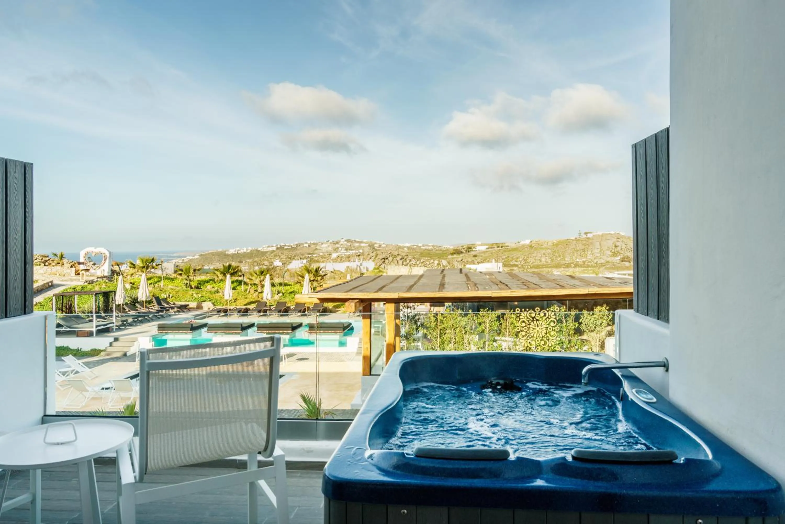 Pool view in Bianco a Nero Mykonos