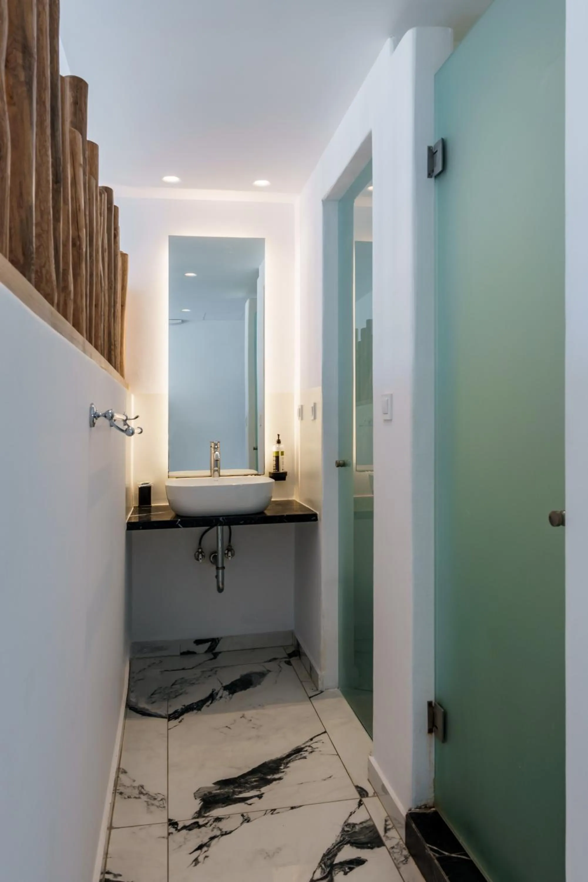 Bathroom in Bianco a Nero Mykonos