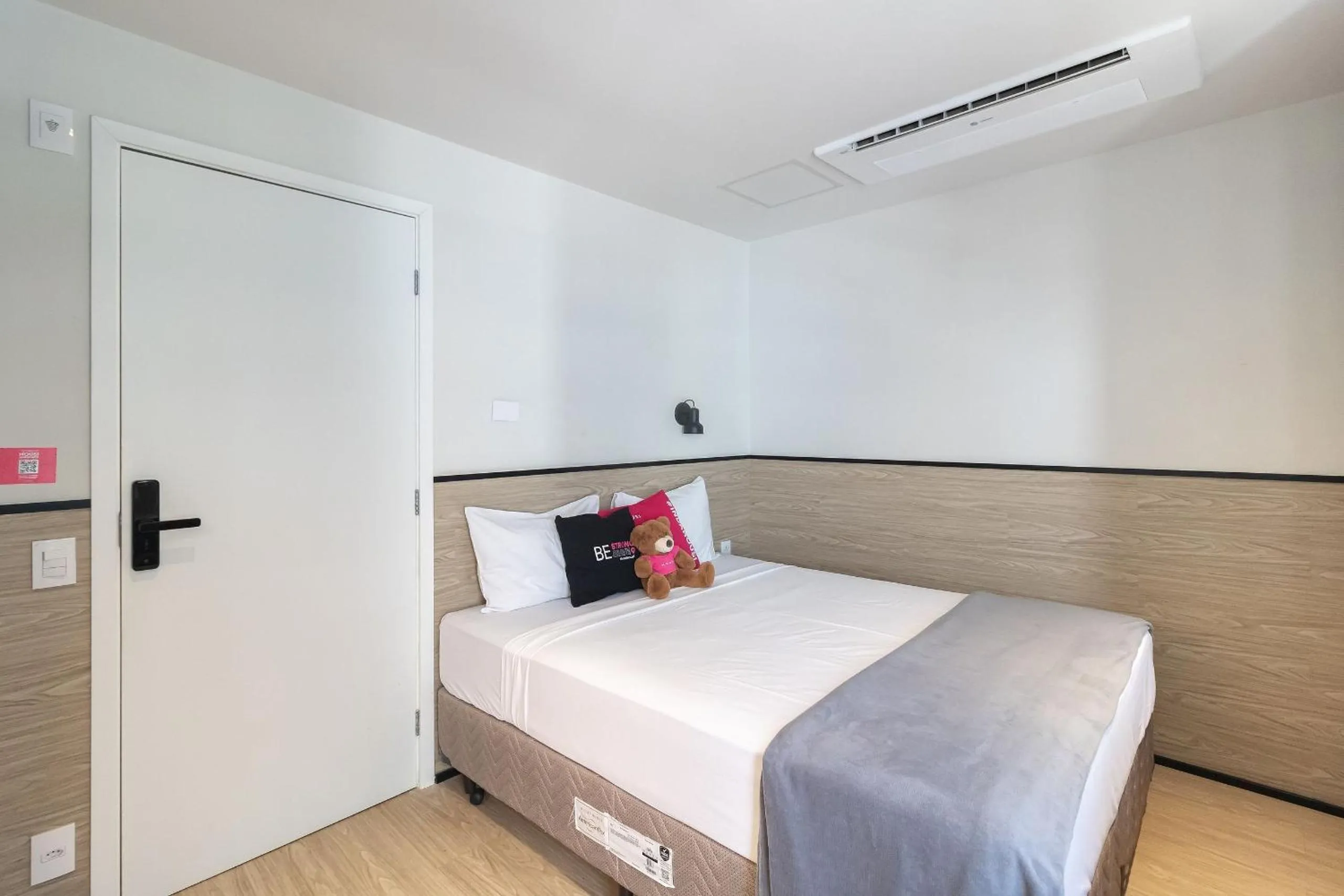 Bed in sp-hobn - housi paulista