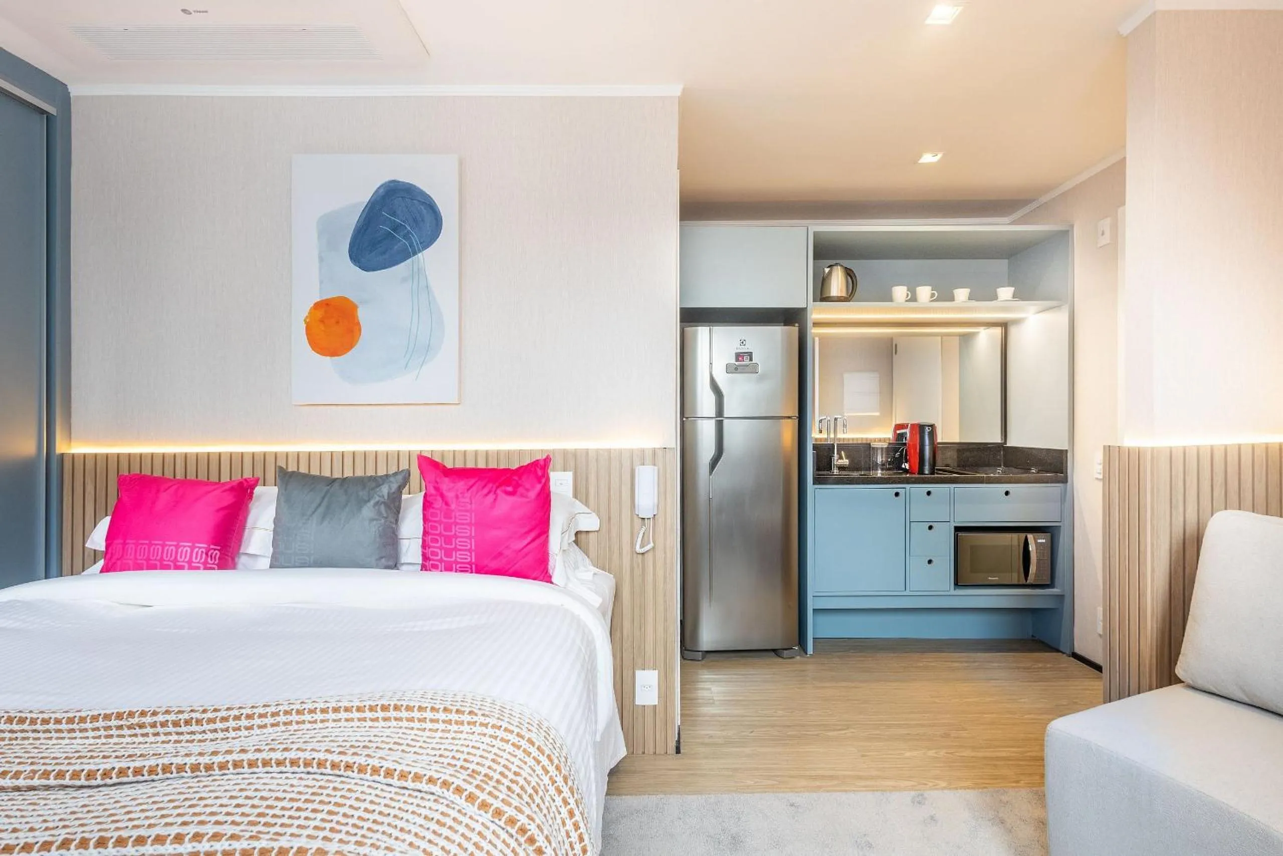 Bedroom, Bed in sp-hobn - housi paulista