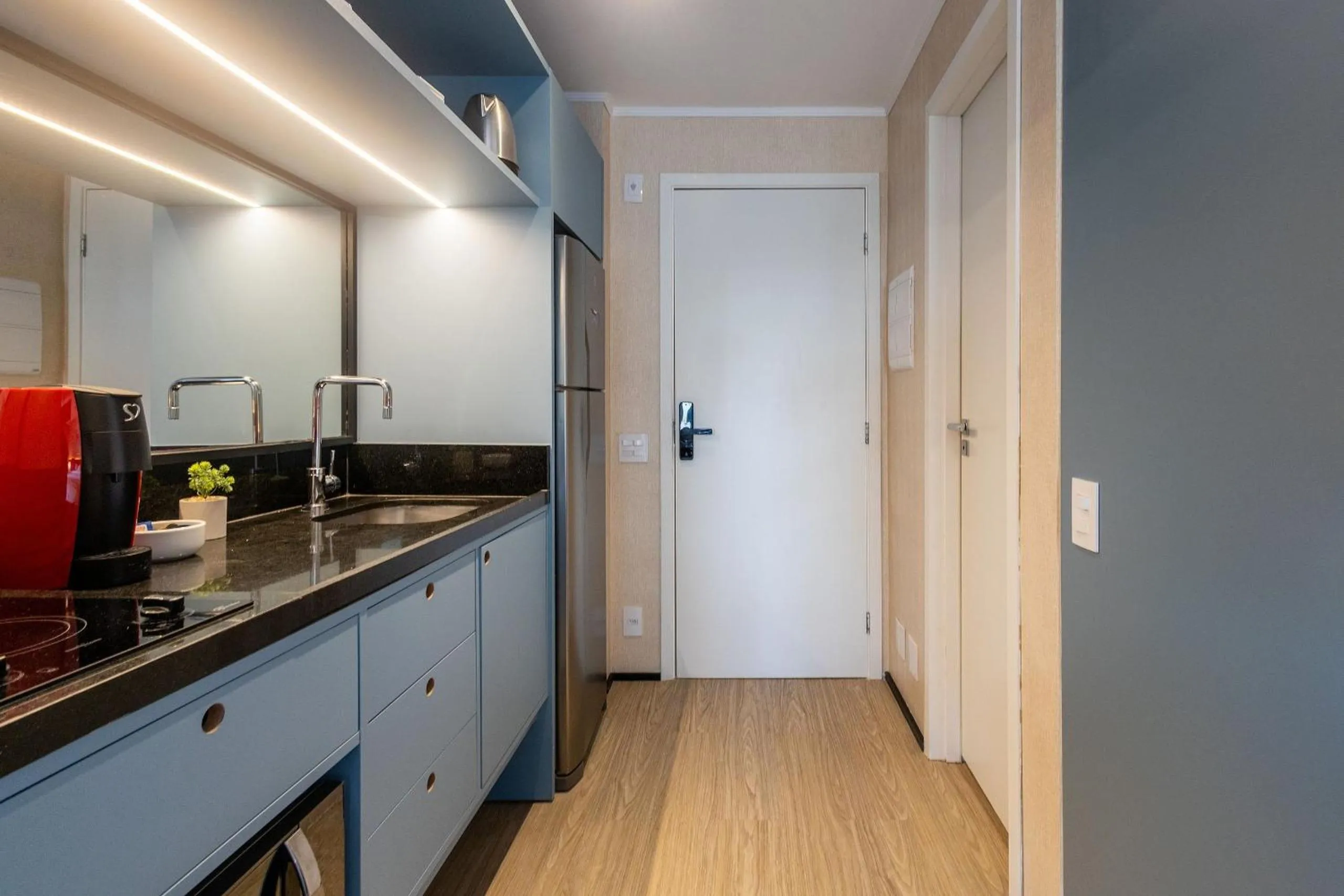 Kitchen or kitchenette in sp-hobn - housi paulista