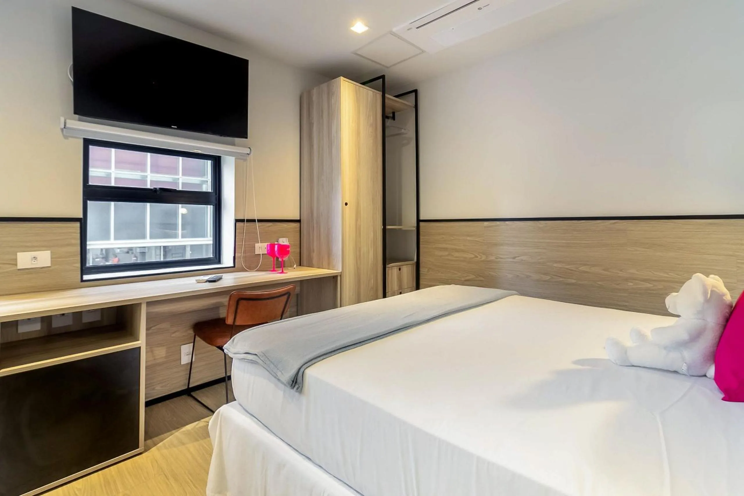 Bed in sp-hobn - housi paulista