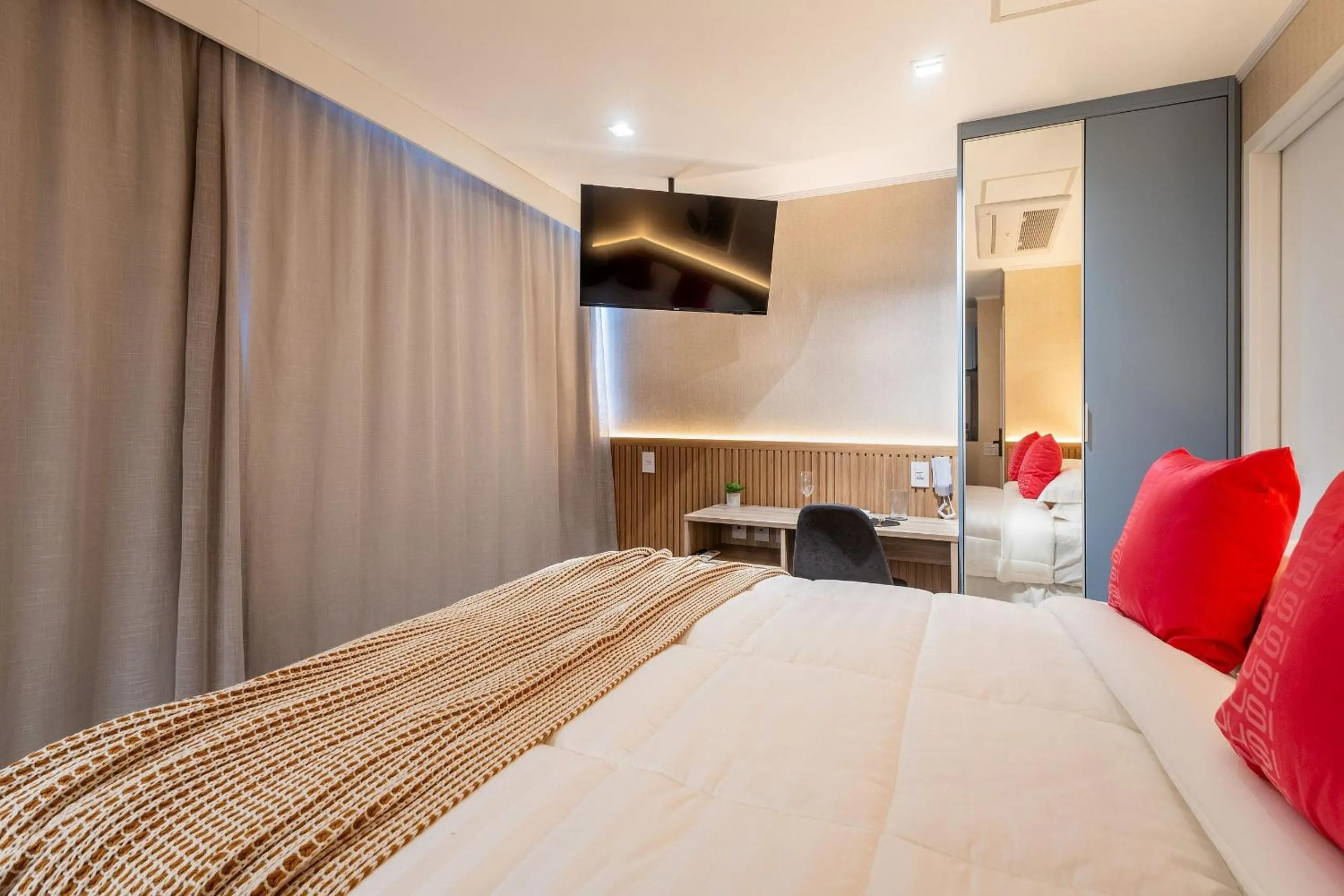 Bed in sp-hobn - housi paulista