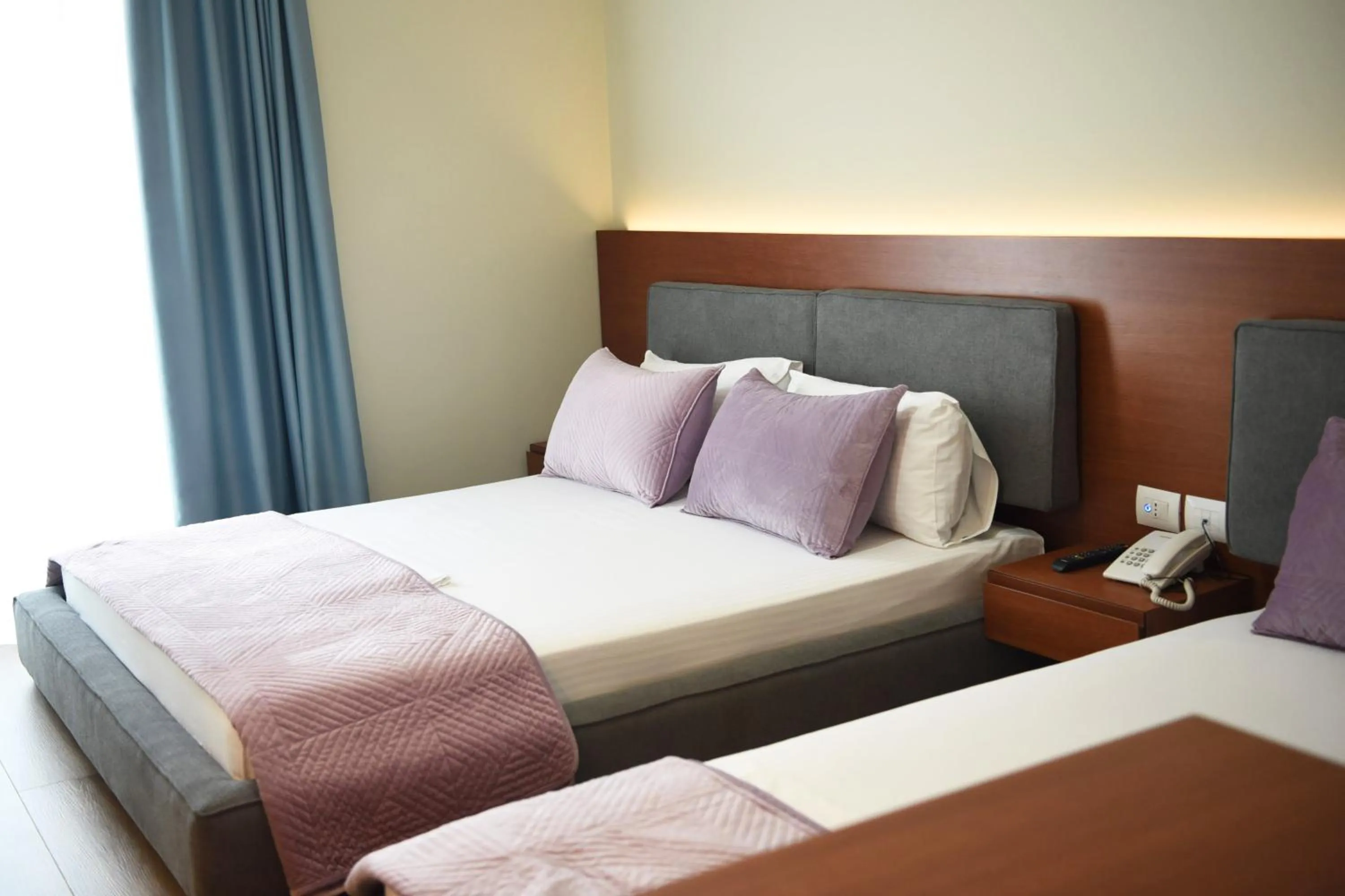 Bed in 6 Milje Hotel