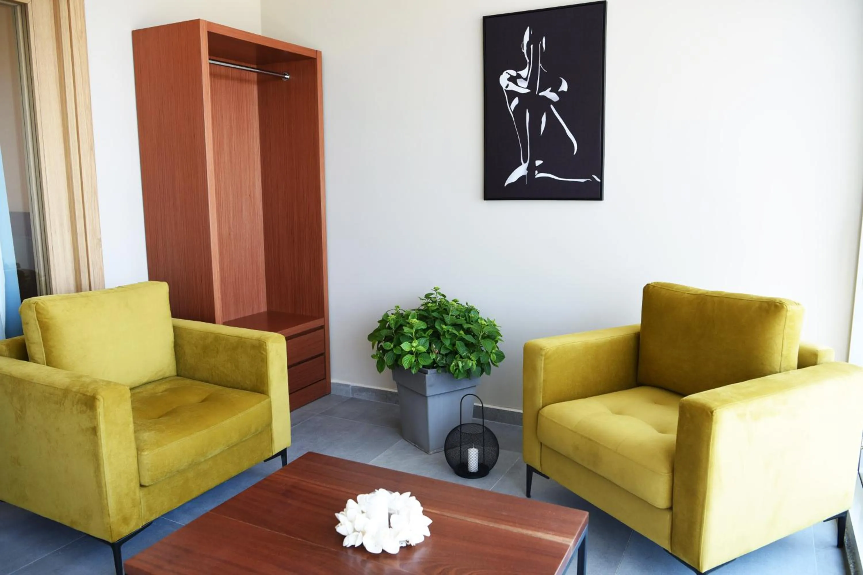 Living room in 6 Milje Hotel