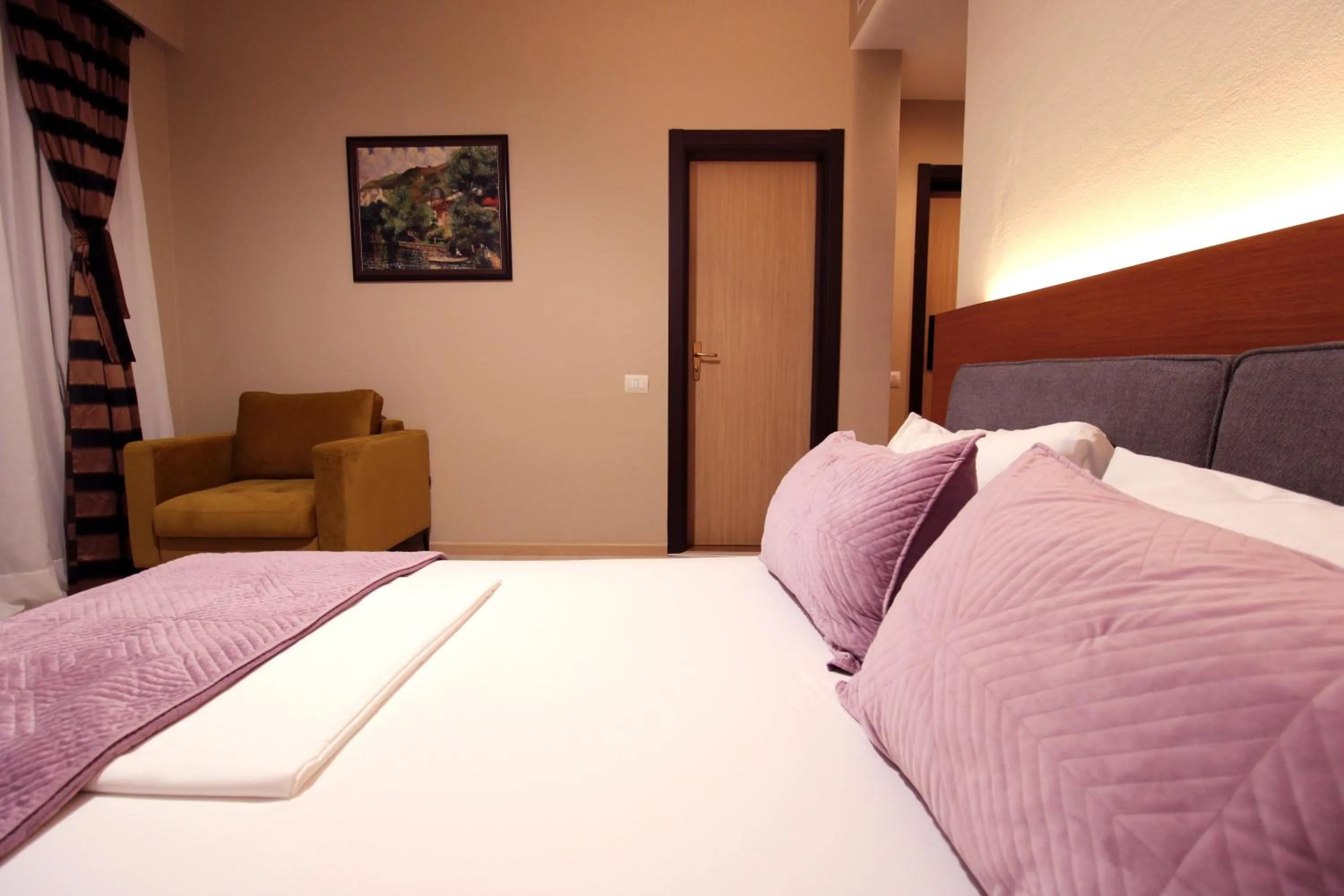 Bed in 6 Milje Hotel