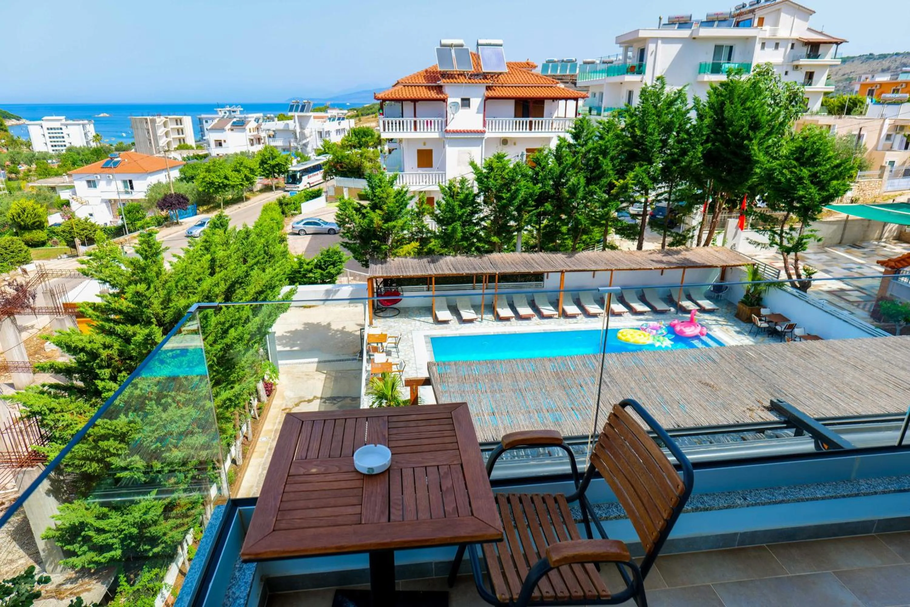 Day in 6 Milje Hotel