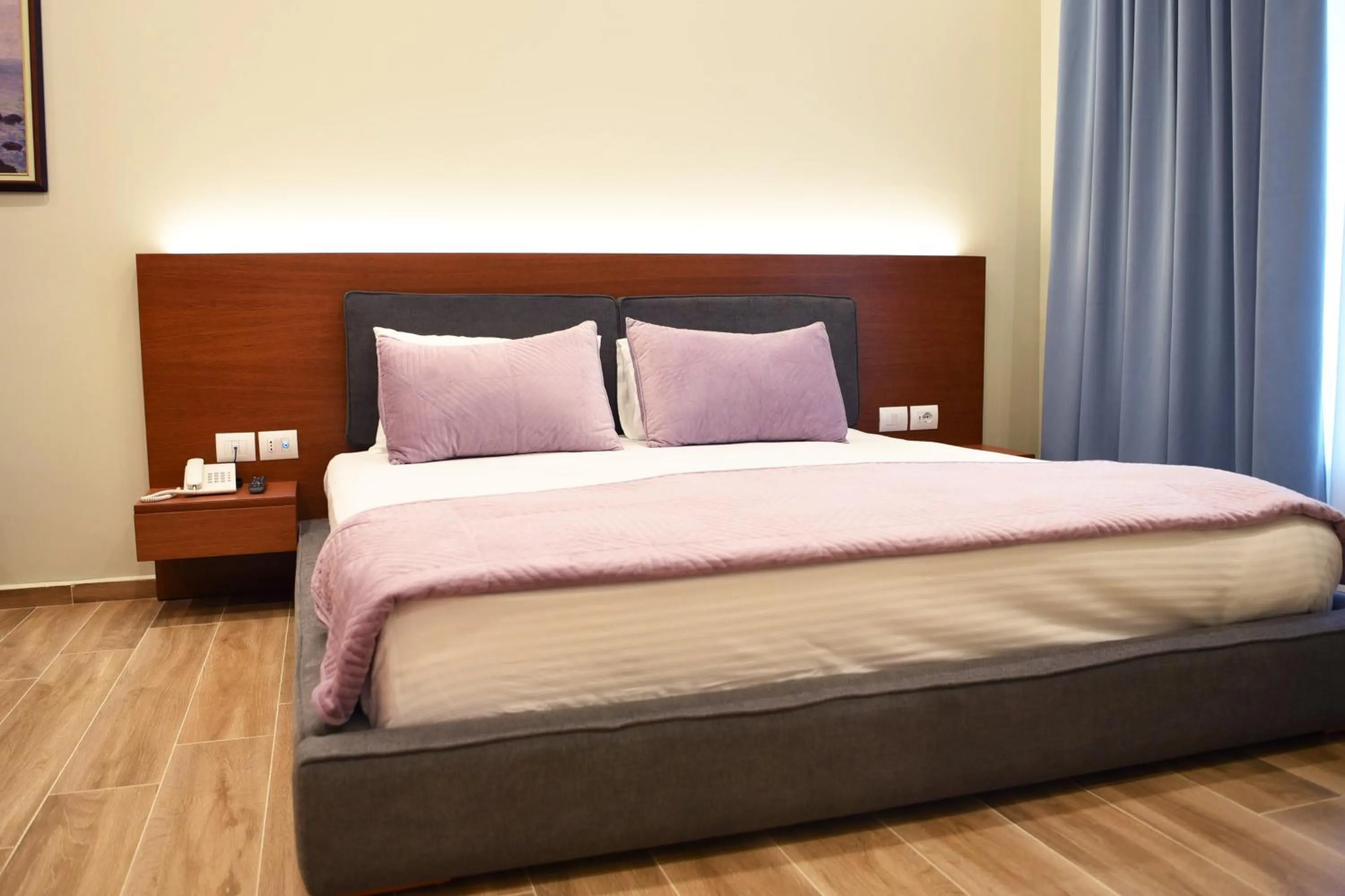 Bed in 6 Milje Hotel