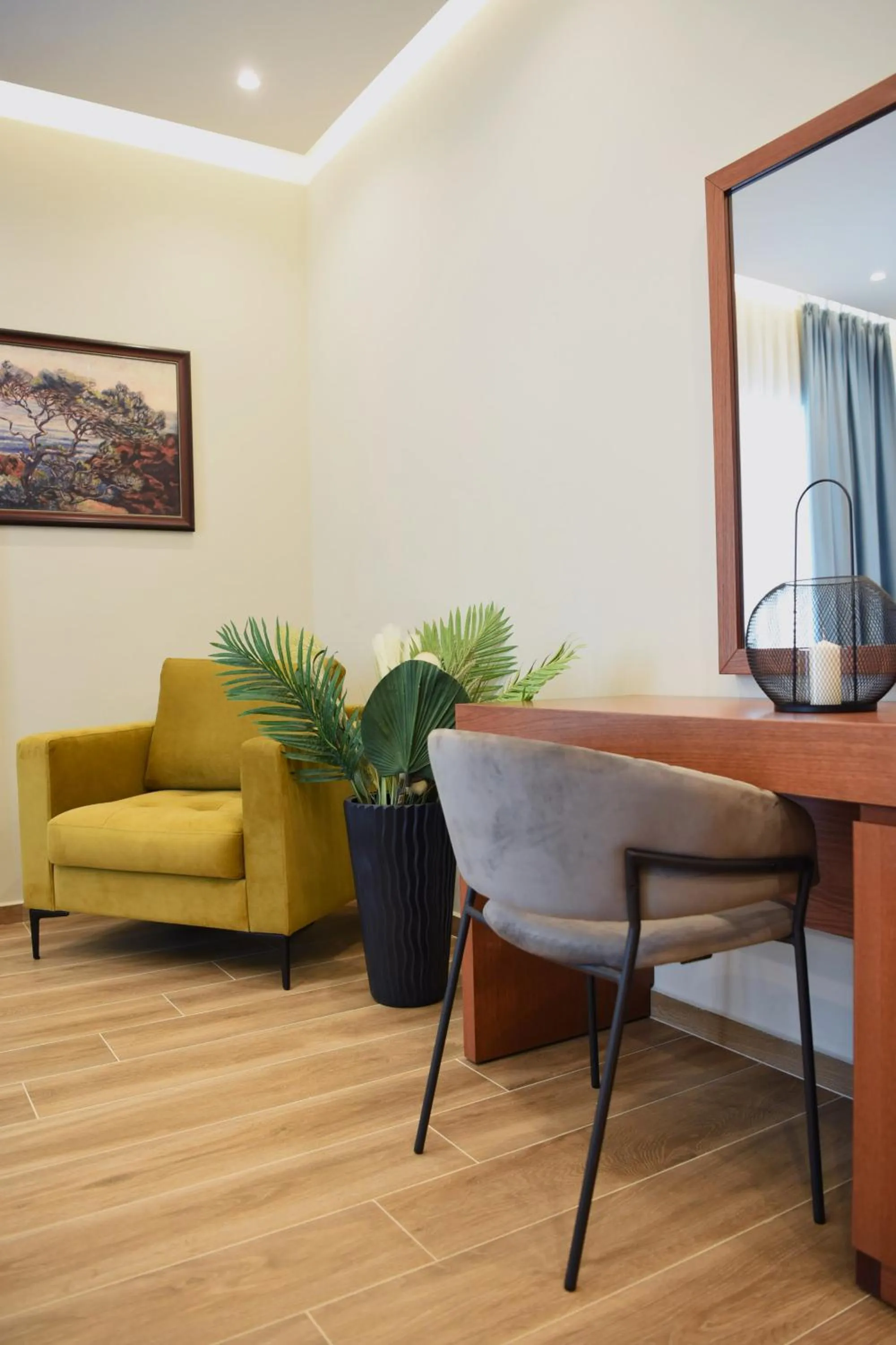 Seating area in 6 Milje Hotel