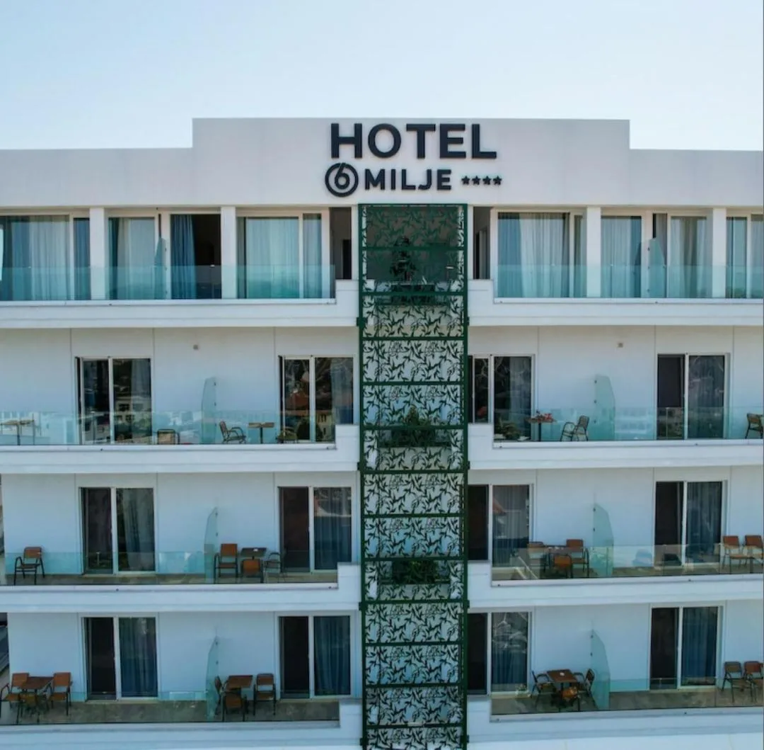 Property building in 6 Milje Hotel