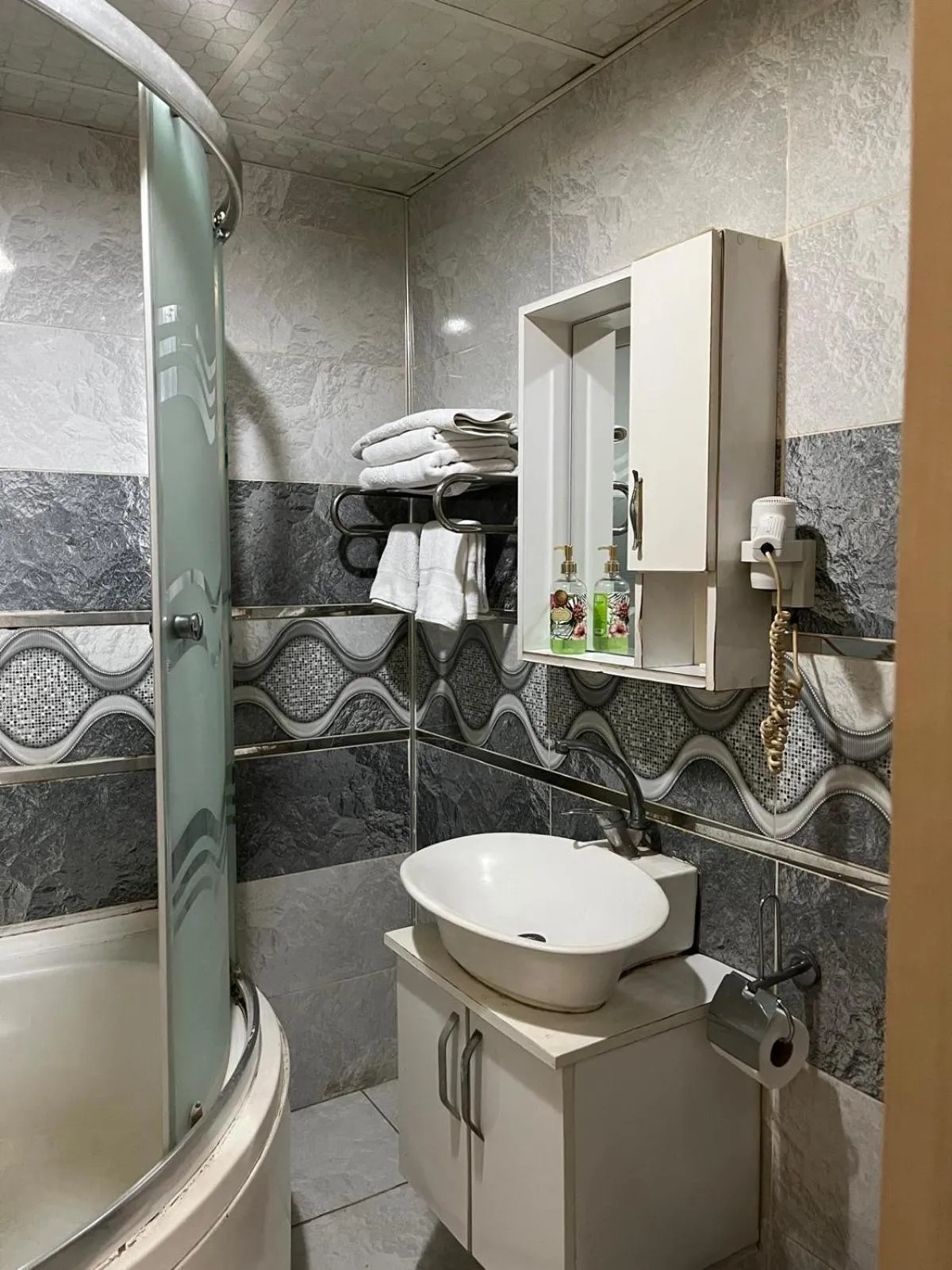 Shower in Şirinyer Elit Residance Apart Hotel