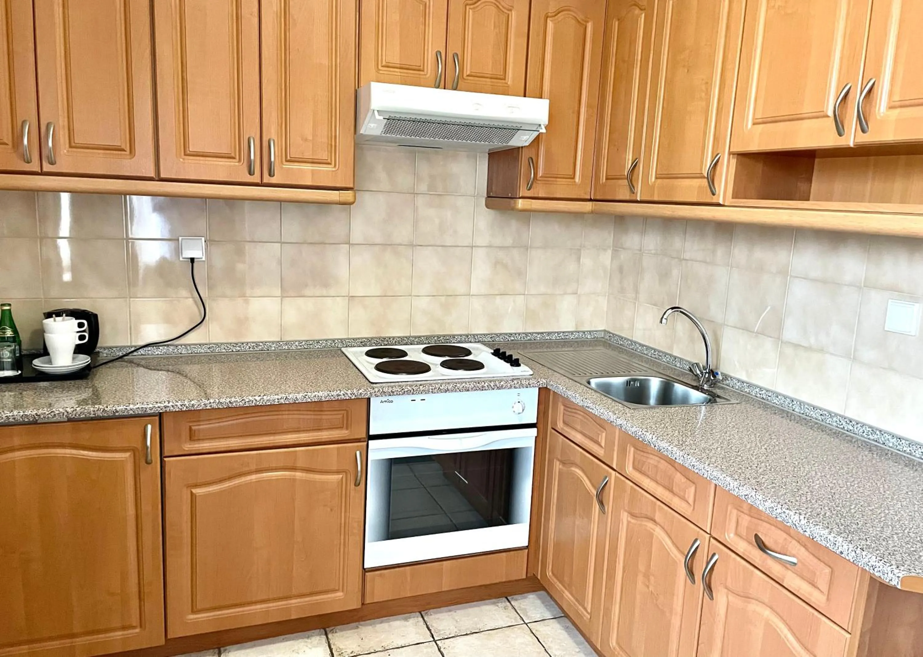 Coffee/tea facilities in Poleczki Residence Apartments