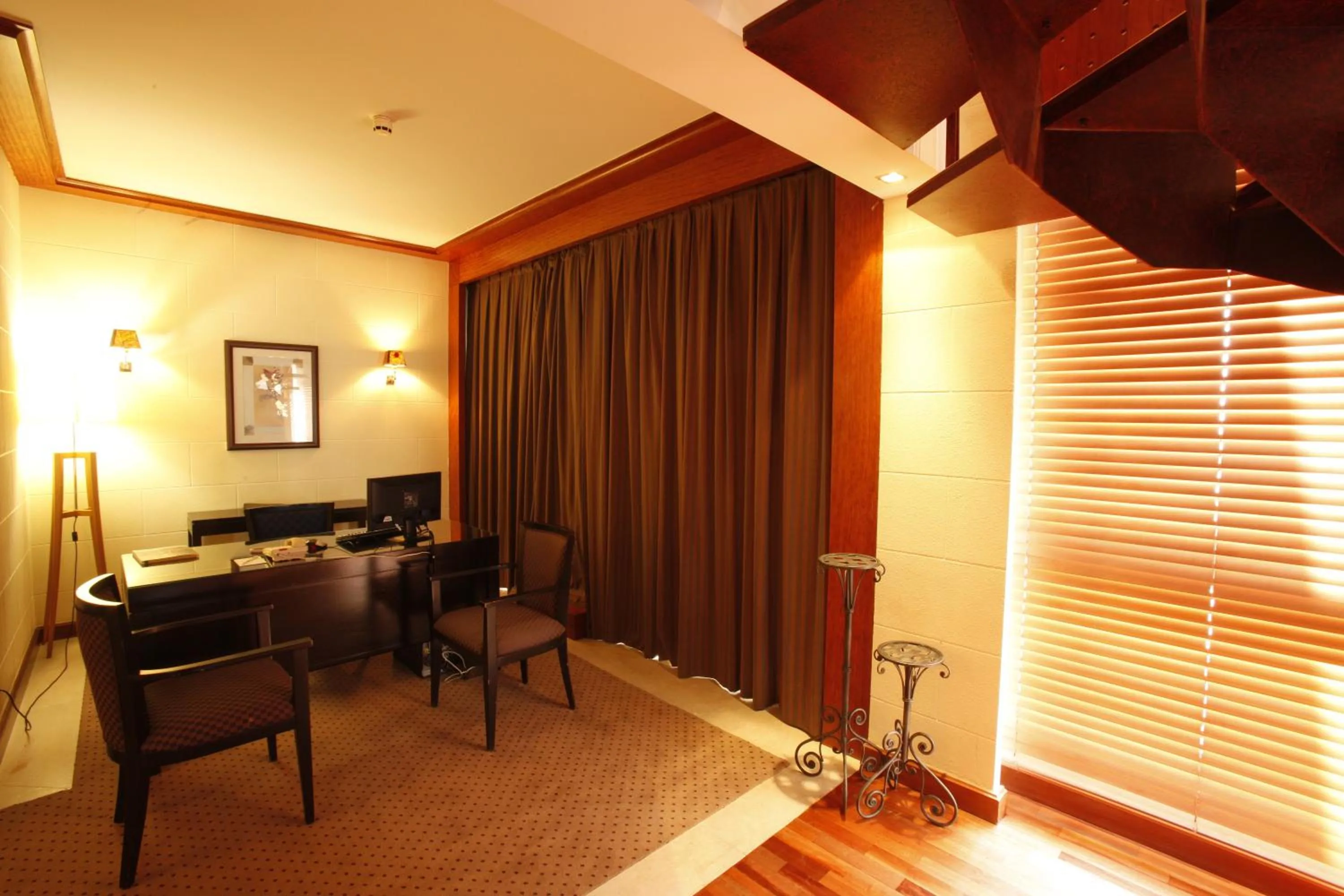 Bedroom in Crowne Plaza Hamra Beirut by IHG