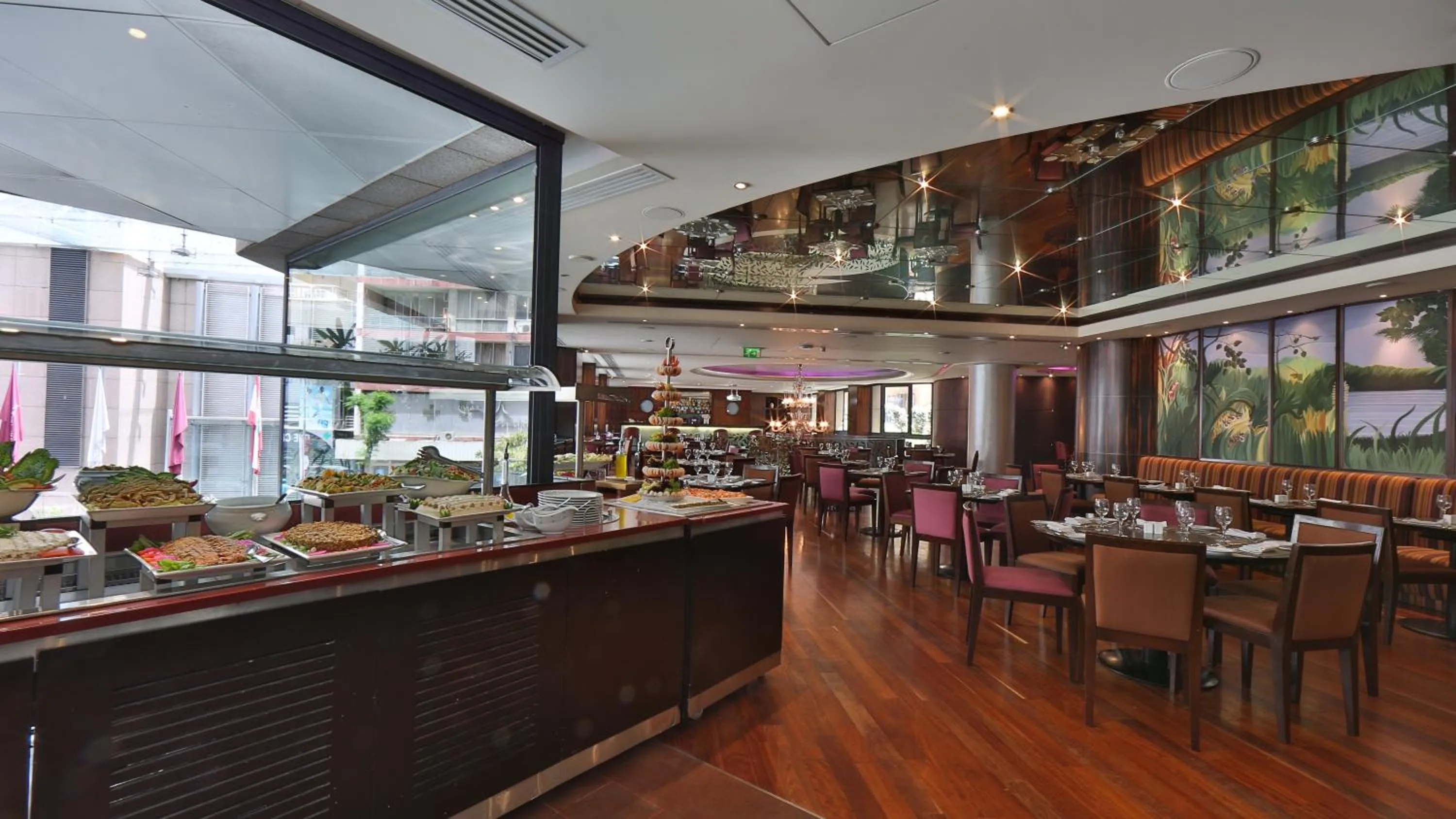 Breakfast in Crowne Plaza Hamra Beirut by IHG