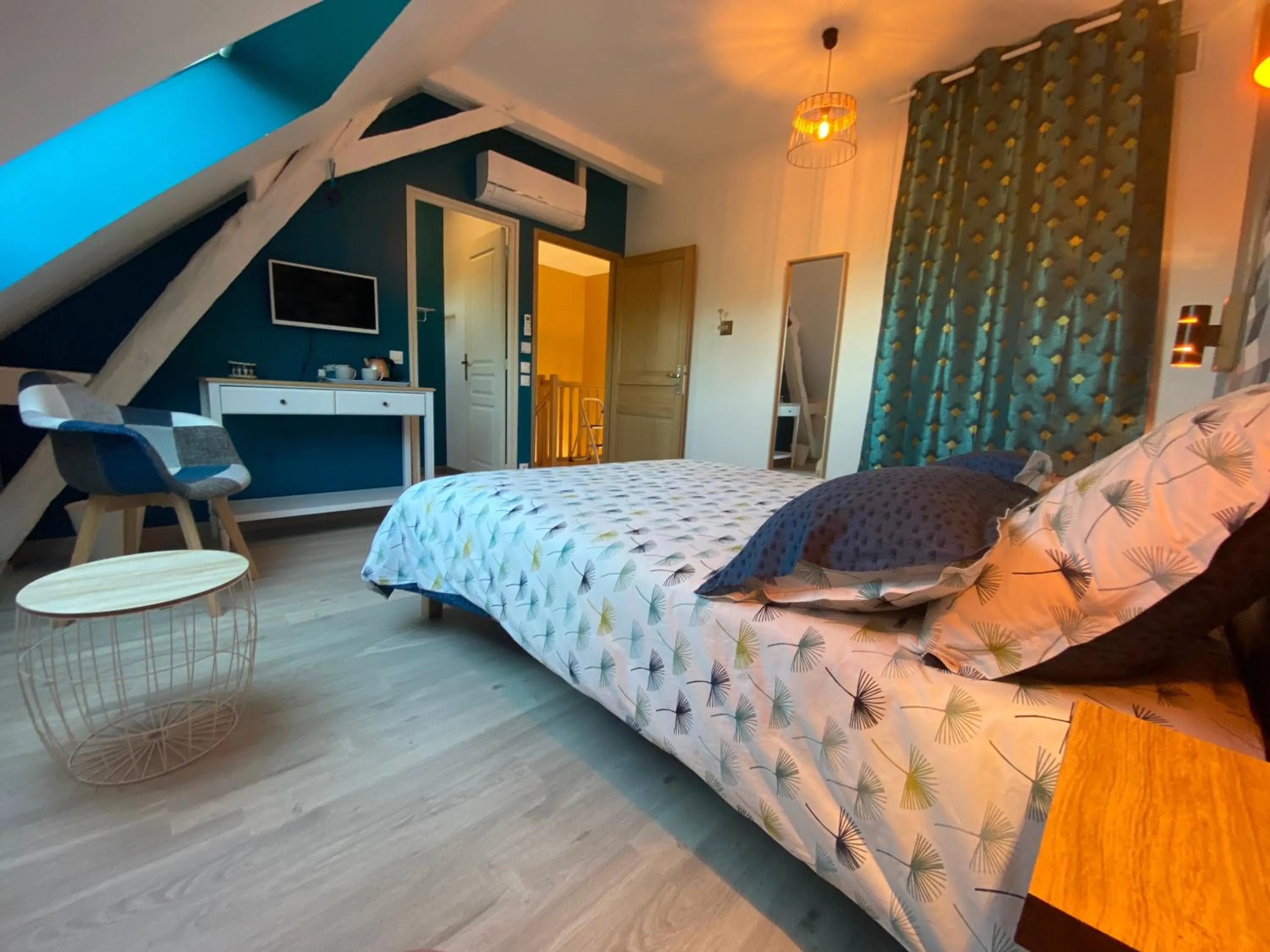 Bed in Chambres d hôtes de la Mauguinière