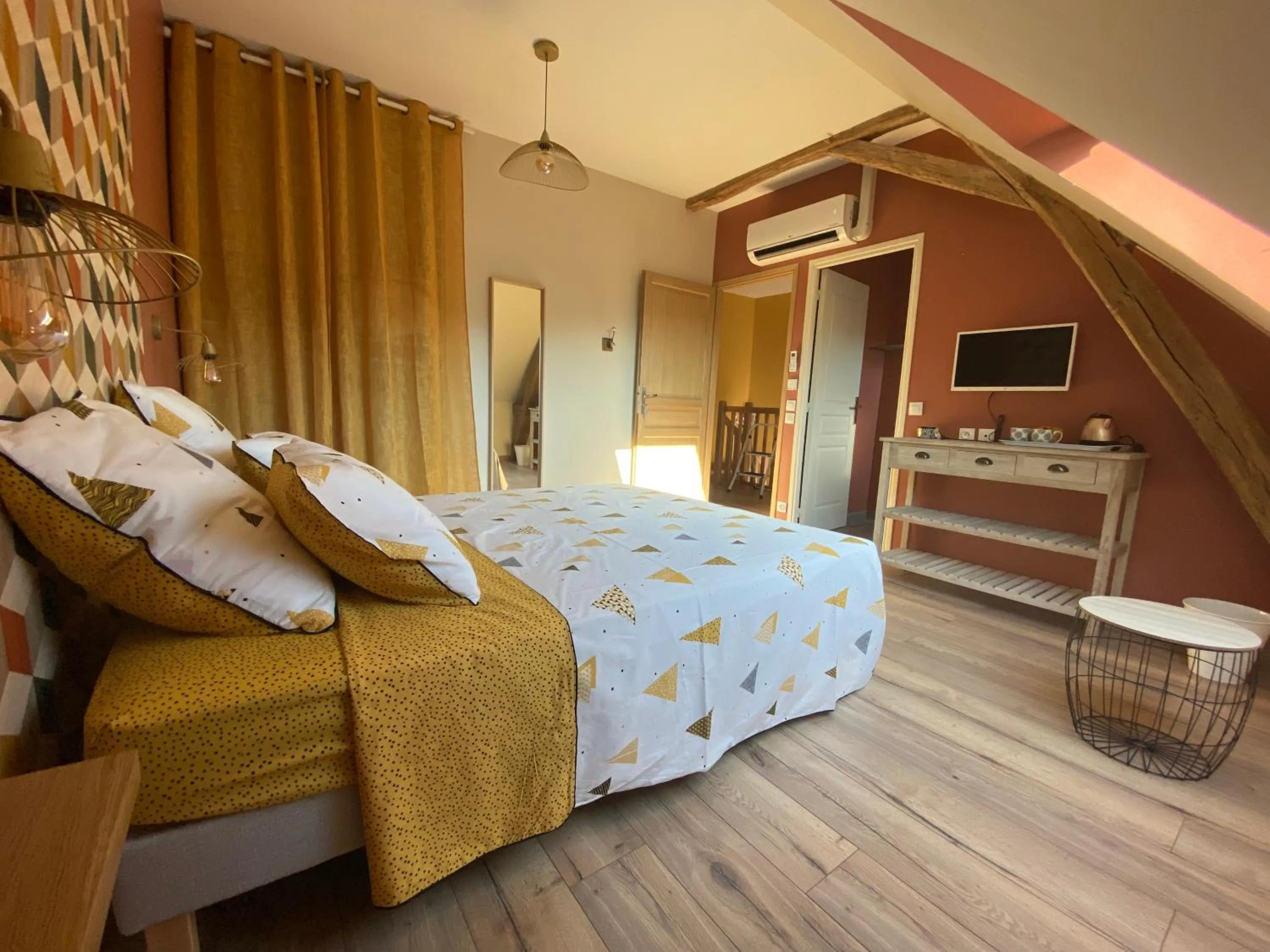 Bed in Chambres d hôtes de la Mauguinière