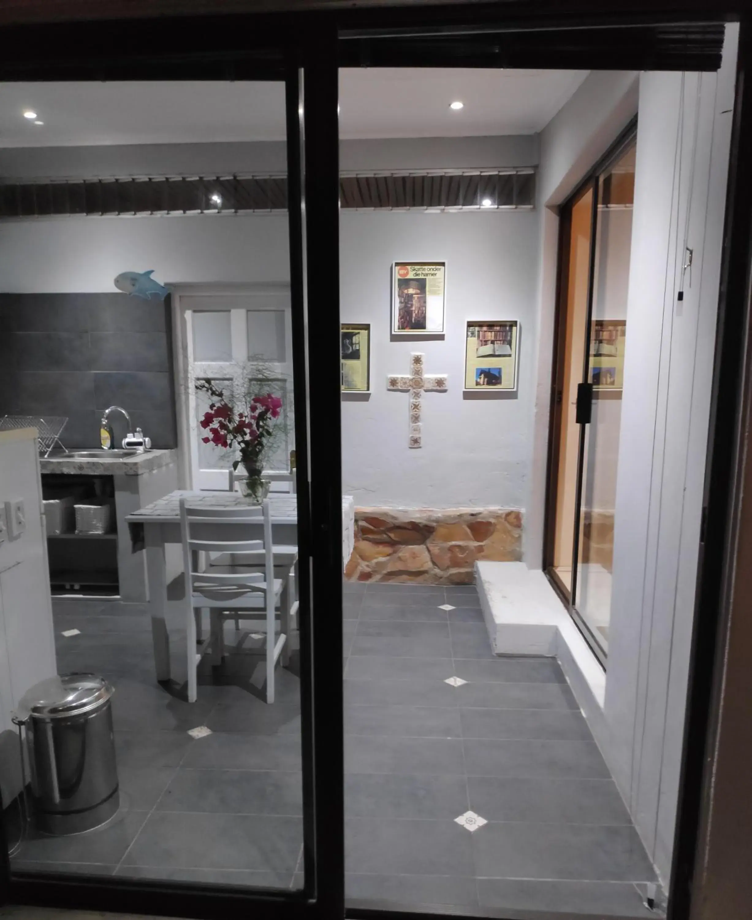 One-Bedroom Apartment in La Chapelle - The Apartment One-Bedroom Apartment in La Chapelle - The Apartment