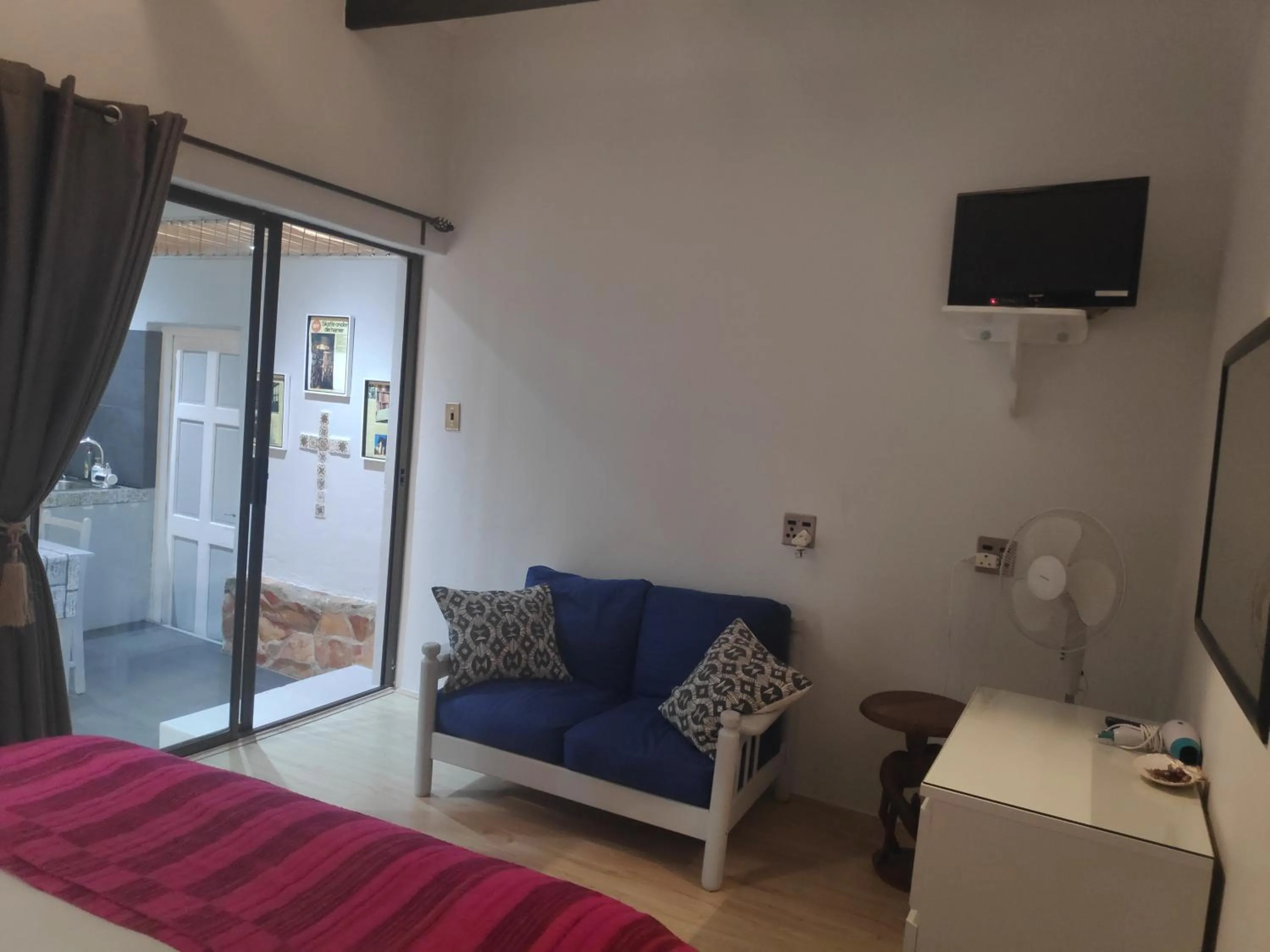 One-Bedroom Apartment in La Chapelle - The Apartment