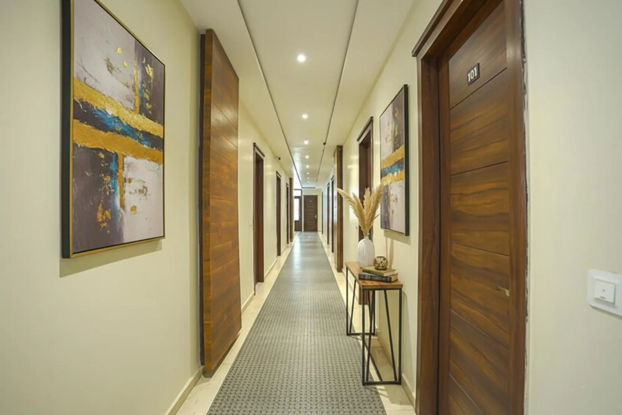 Lobby or reception in FabHotel Prime Empire