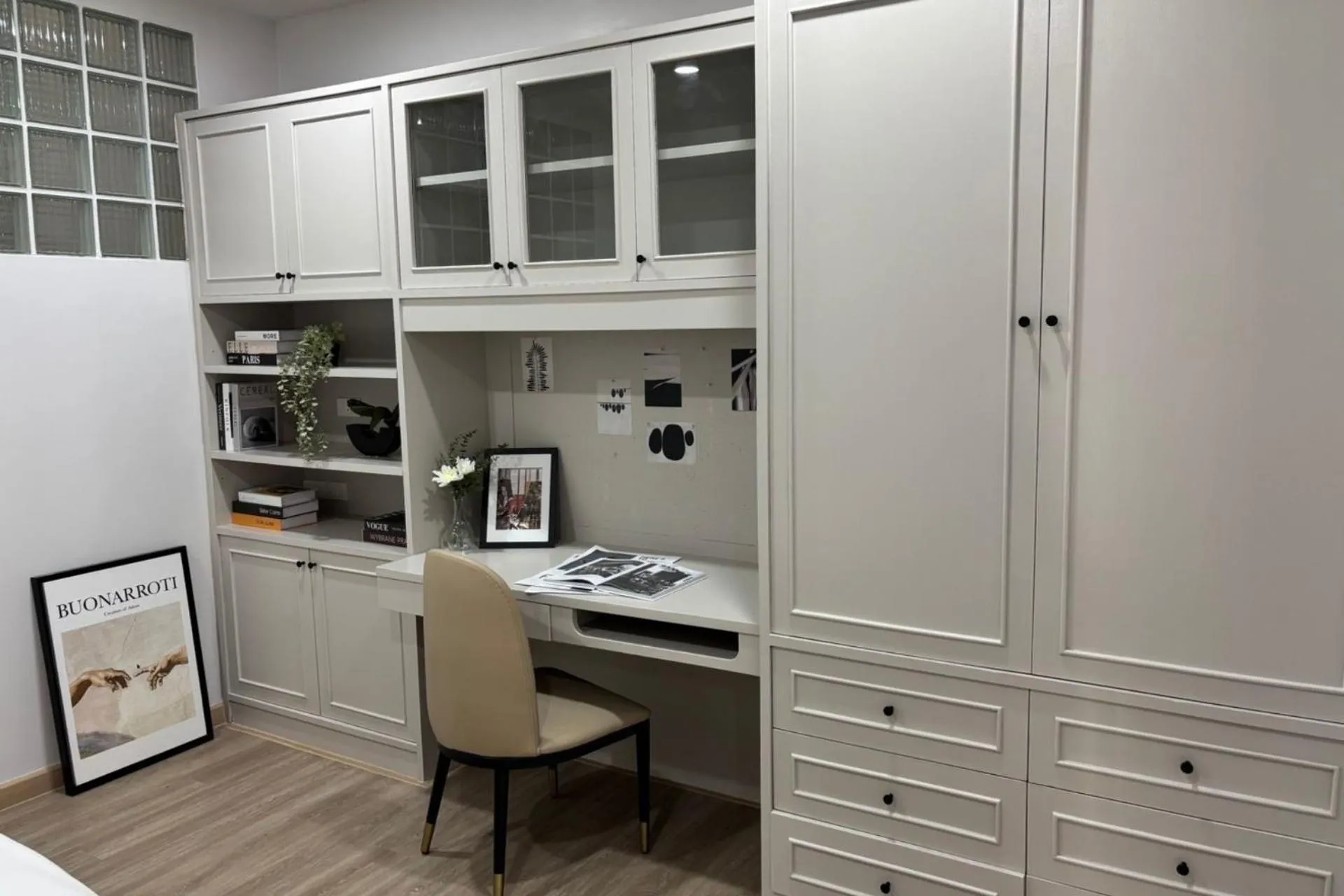 Seastar Hotel and Service Apartment