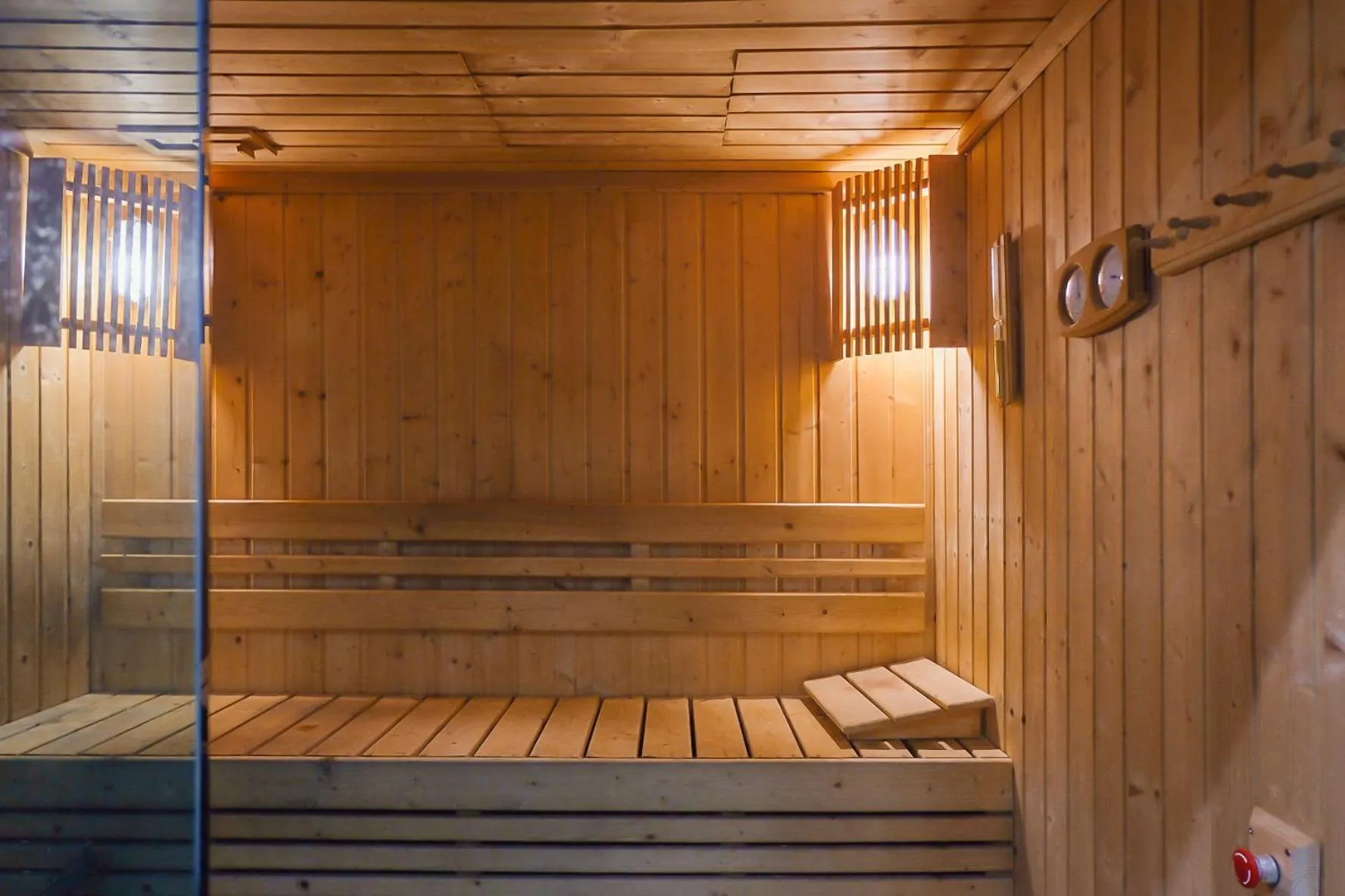 Sauna in Seastar Hotel and Service Apartment