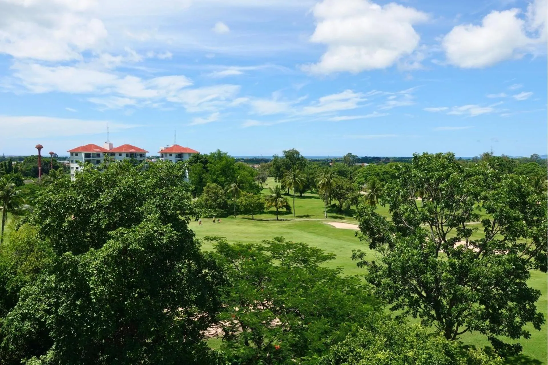 Seastar Hotel and Service Apartment