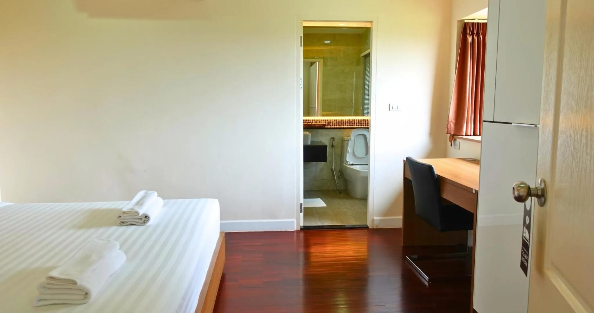 Photo of the whole room, Bed in Seastar Hotel and Service Apartment