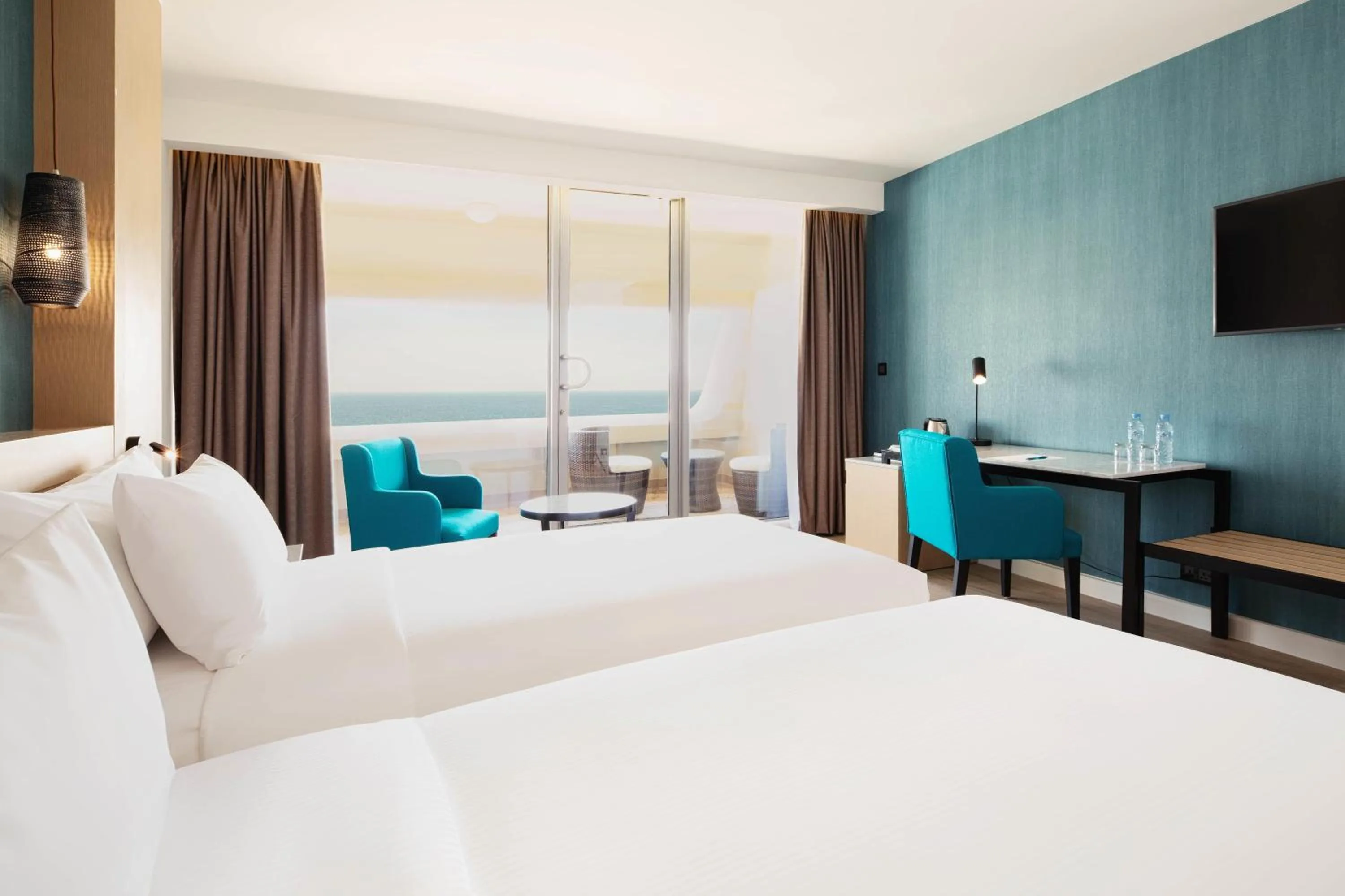 Bedroom, Bed in Occidental Sharjah Grand