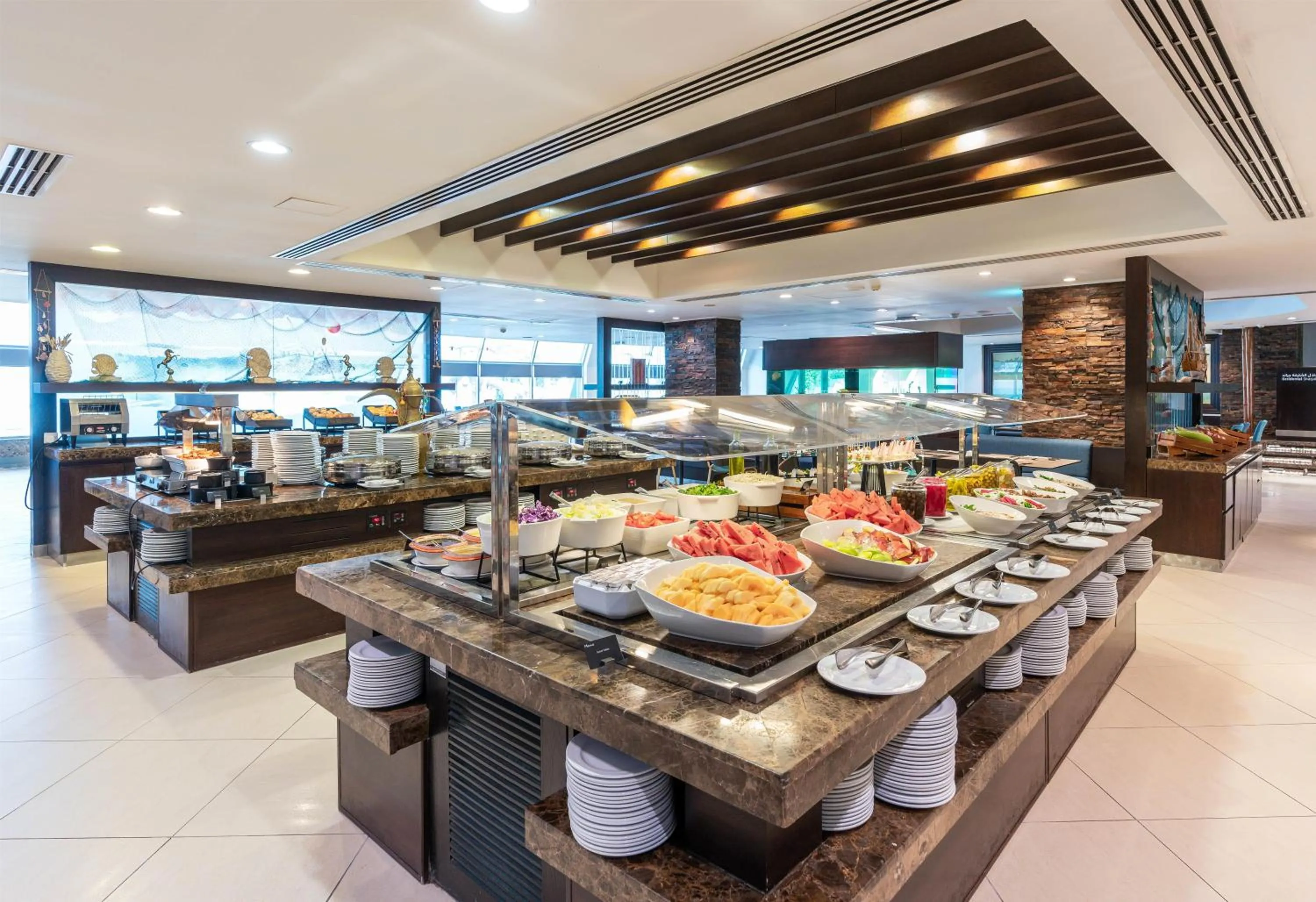 Restaurant/places to eat in Occidental Sharjah Grand