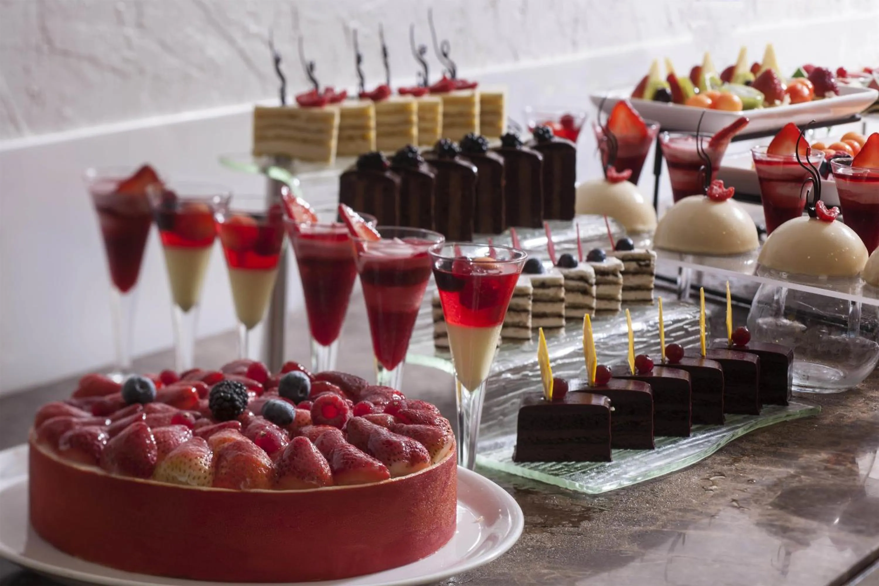 Food and drinks in Occidental Sharjah Grand