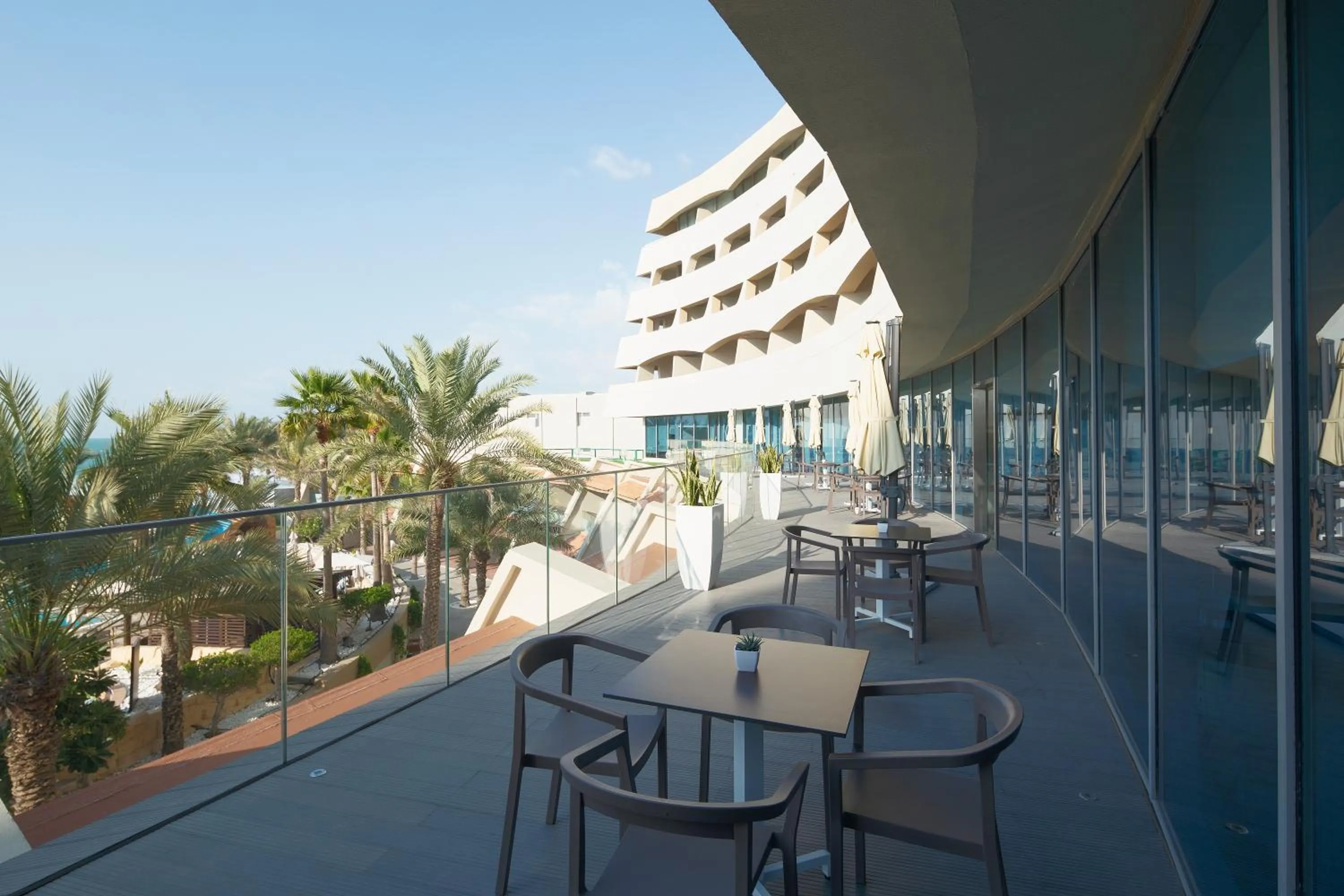 Restaurant/places to eat in Occidental Sharjah Grand