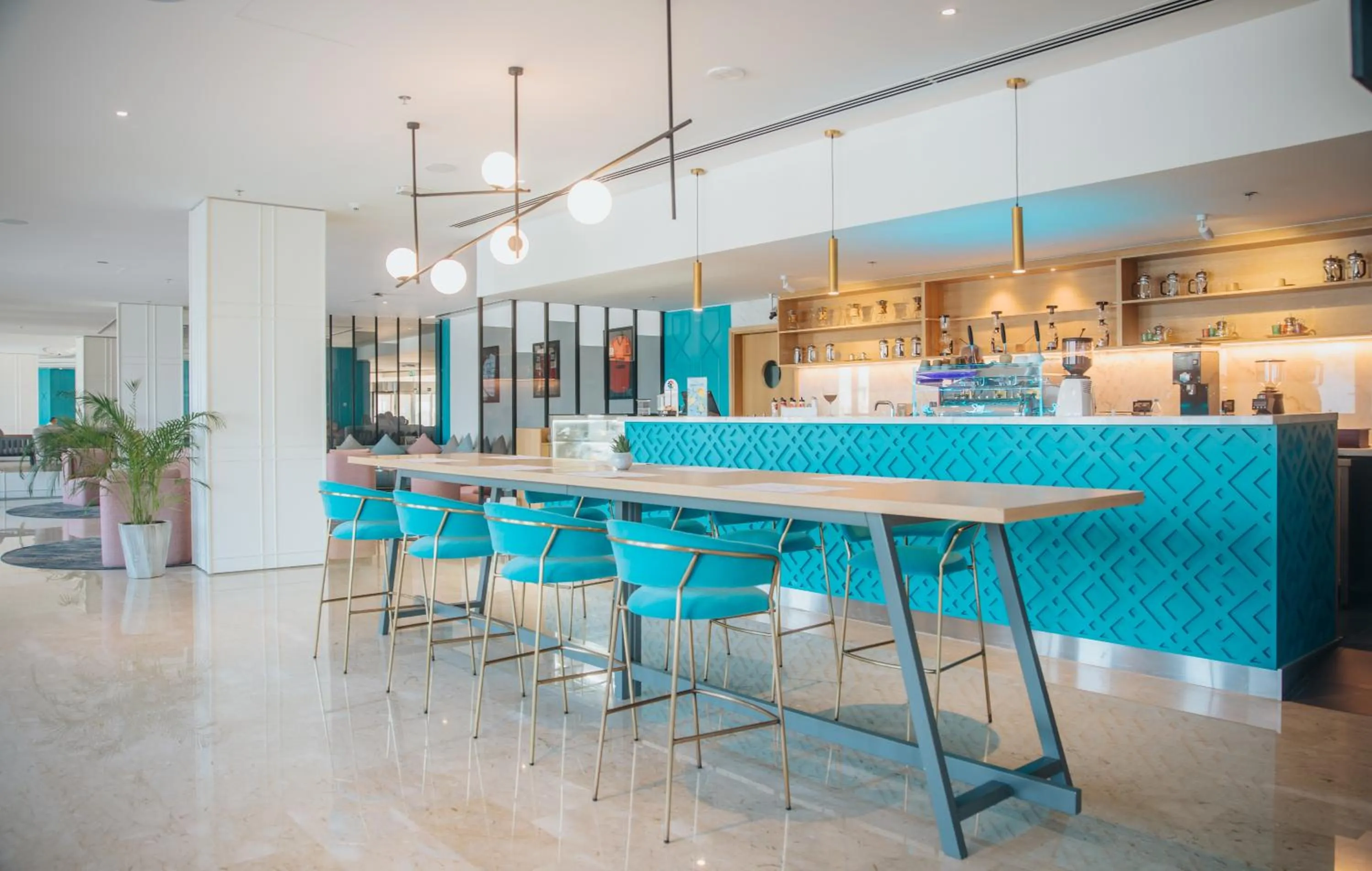 Restaurant/places to eat in Occidental Sharjah Grand