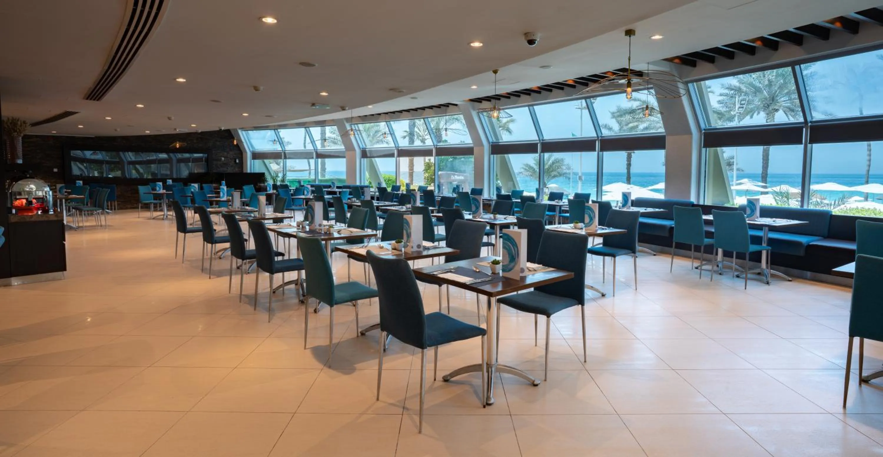 Restaurant/places to eat in Occidental Sharjah Grand